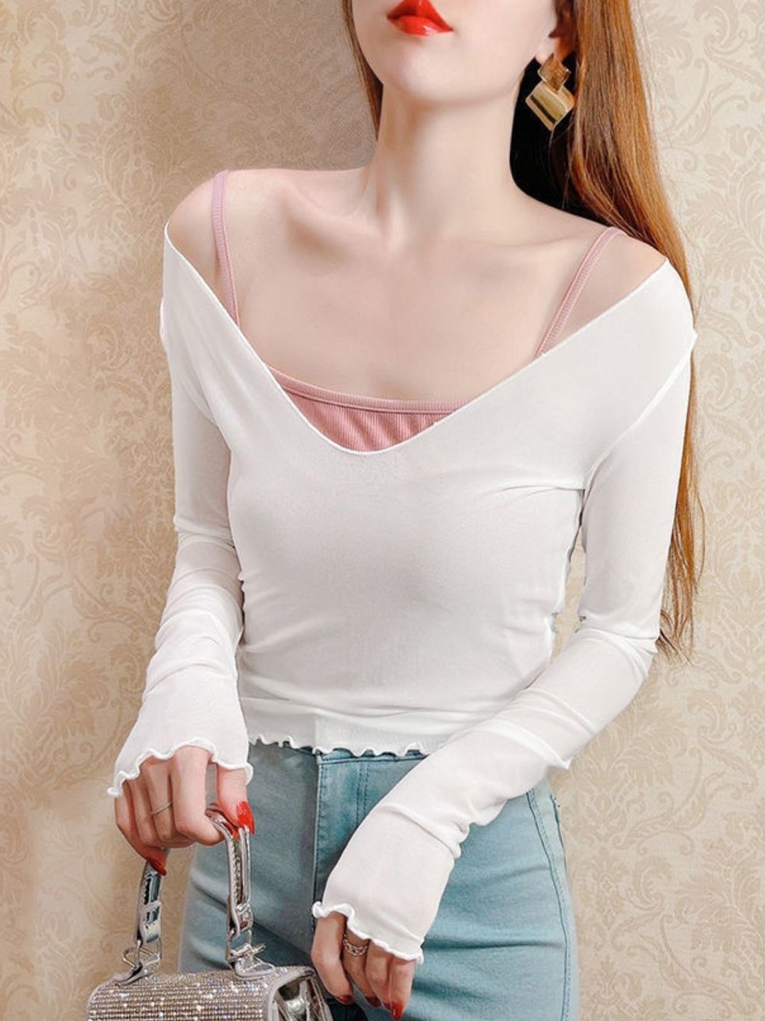

HERE&NOW Women V-Neck Extended Sleeves Top, White