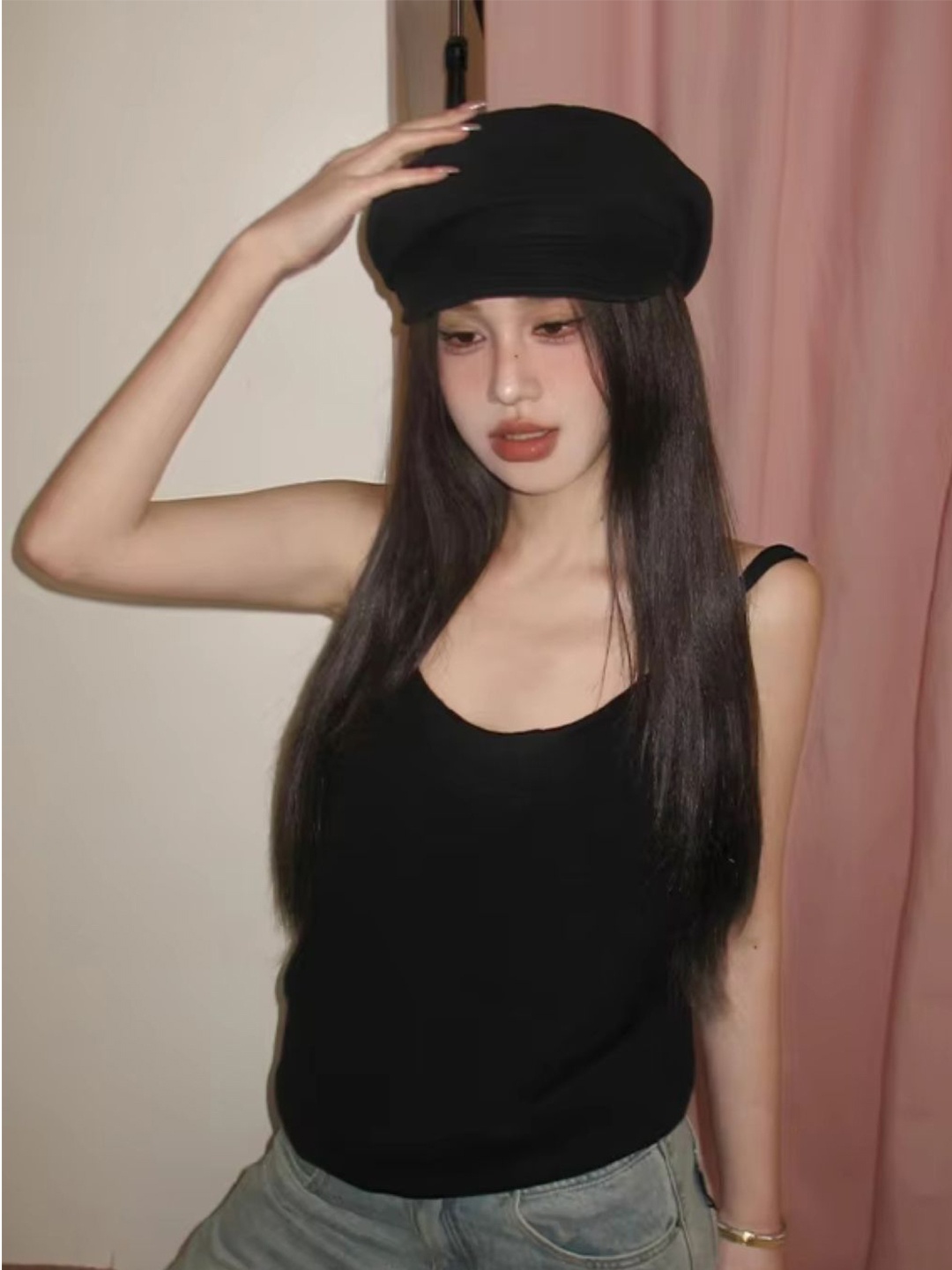 

KPOP Shoulder Straps Sleeveless Top, Black