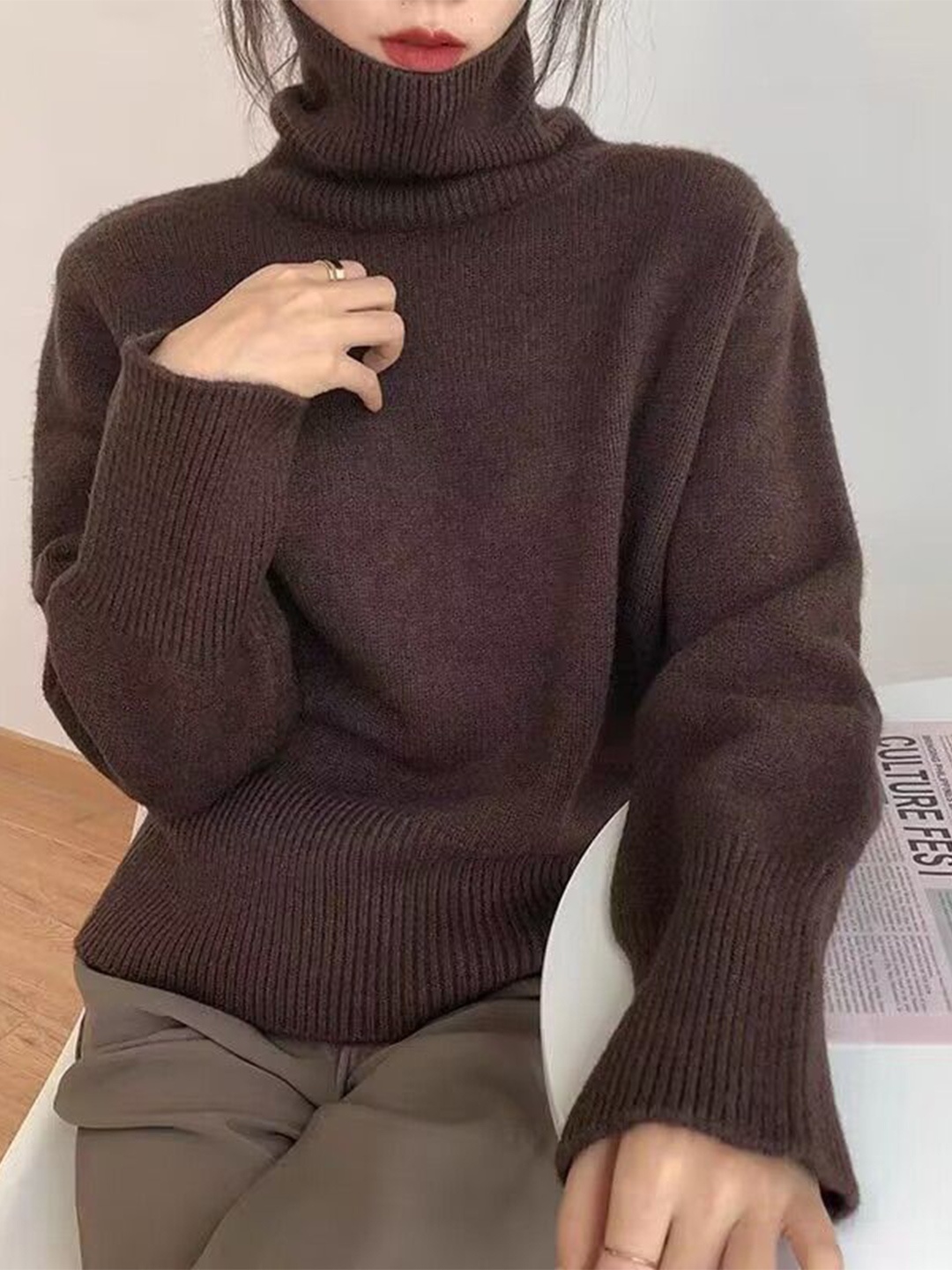 

StyleCast Women Long Sleeves Turtle Neck Pullover, Brown