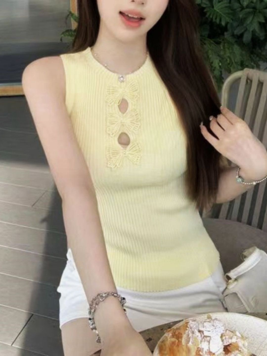 

KPOP Women Round Neck Sleeveless Top, Yellow