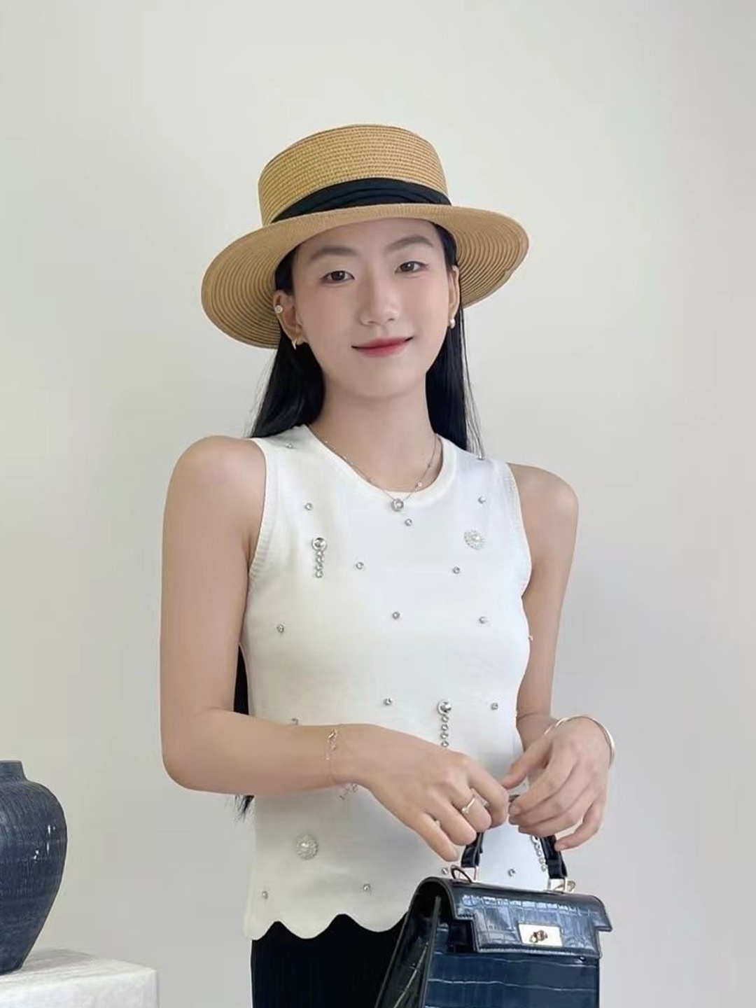 

KPOP Women Round Neck Top With Embellished Details, White