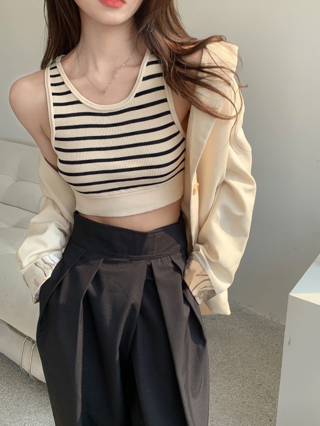 

HERE&NOW Round Neck Sleeveless Striped Crop Top, White