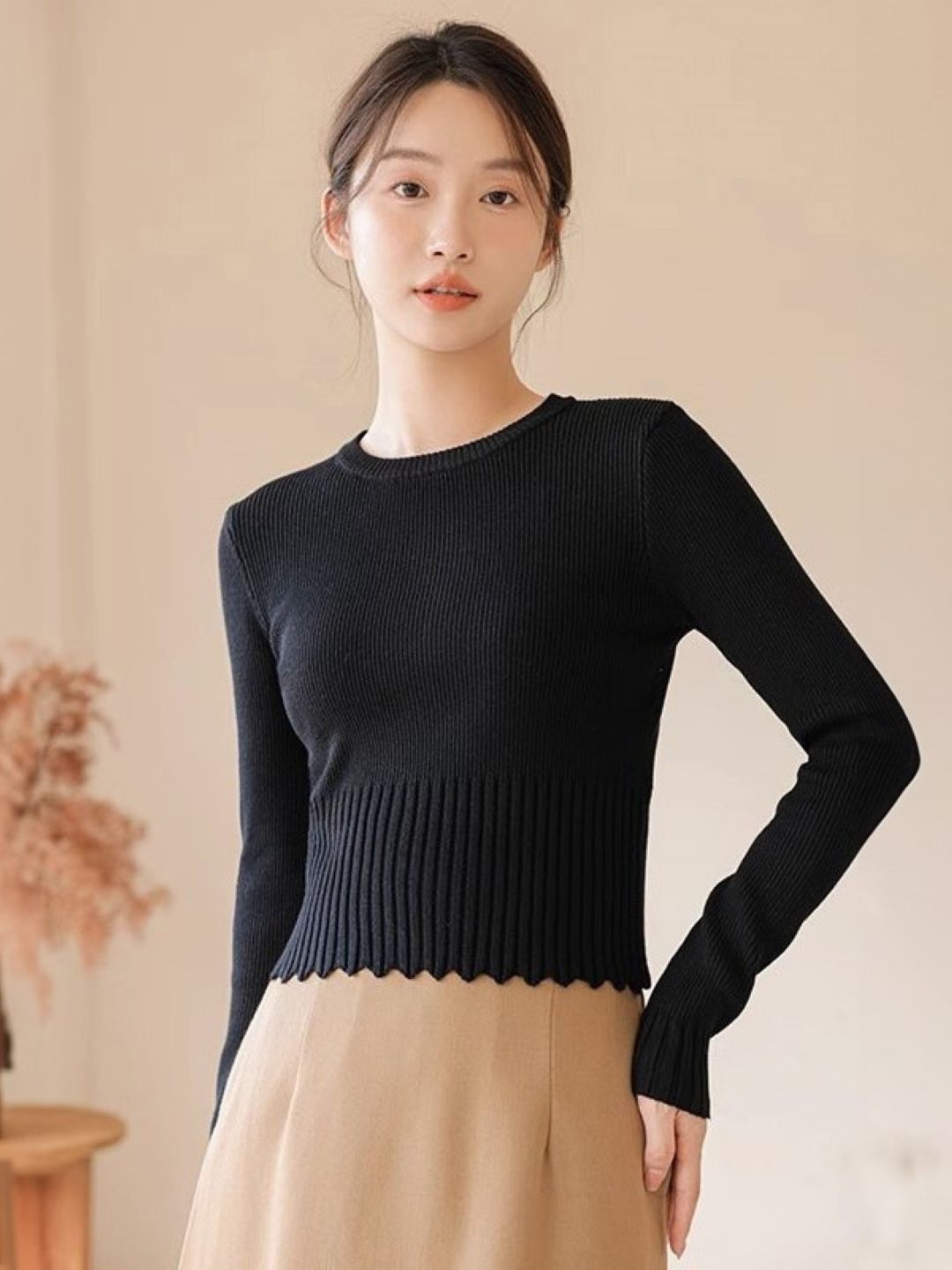 

HERE&NOW Women Round Neck Long Sleeves Solid Top, Black