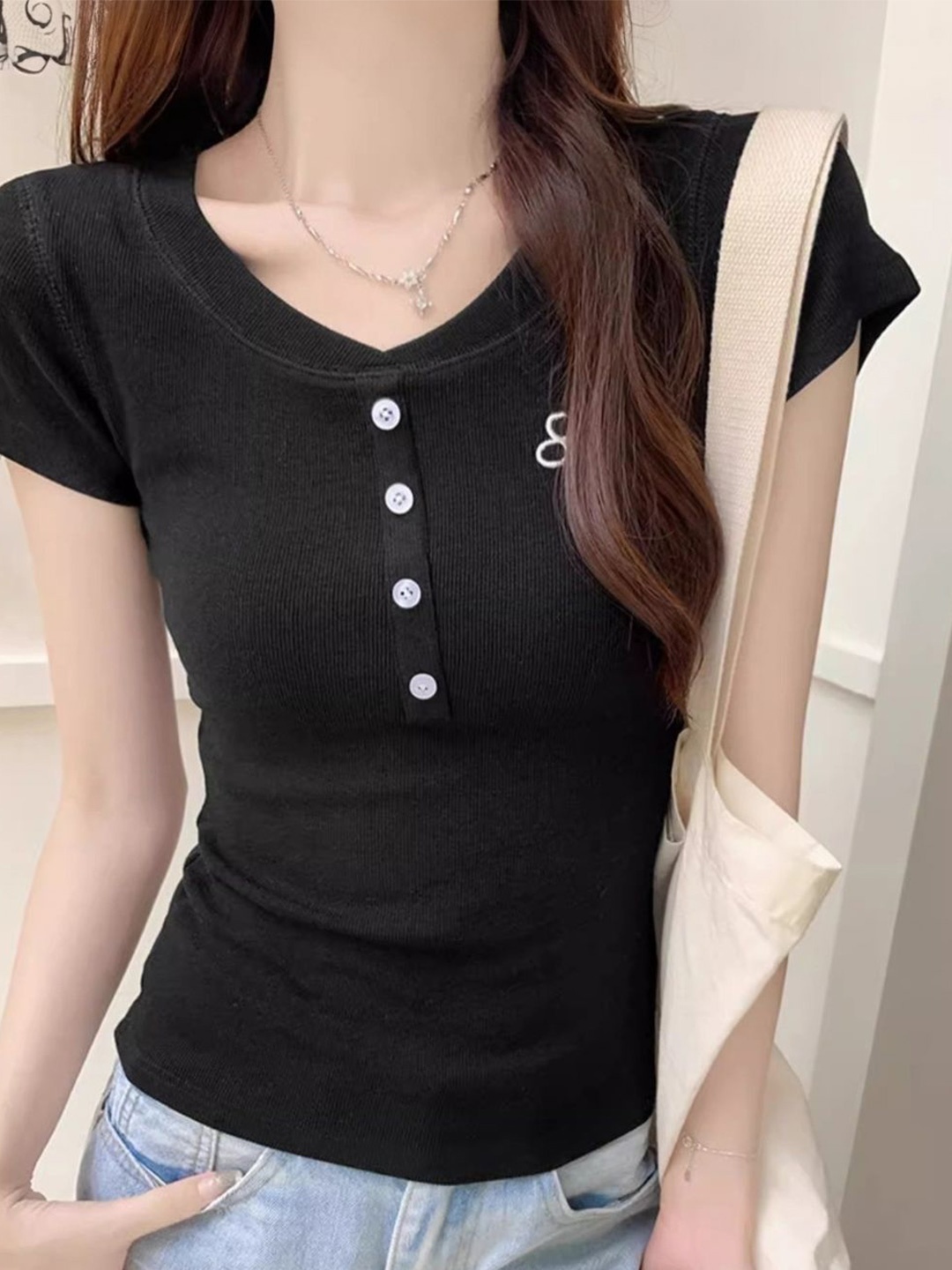 

KPOP Women V-Neck Fitted Top, Black