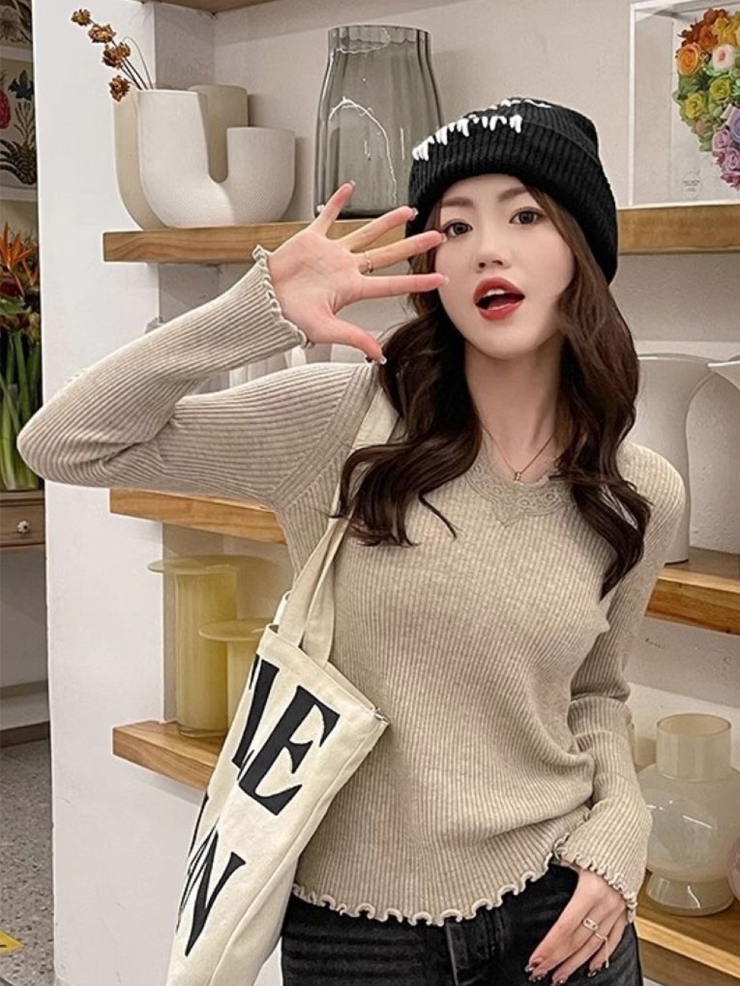

KPOP Women V-Neck Long Sleeves Pure Cotton Top, Khaki