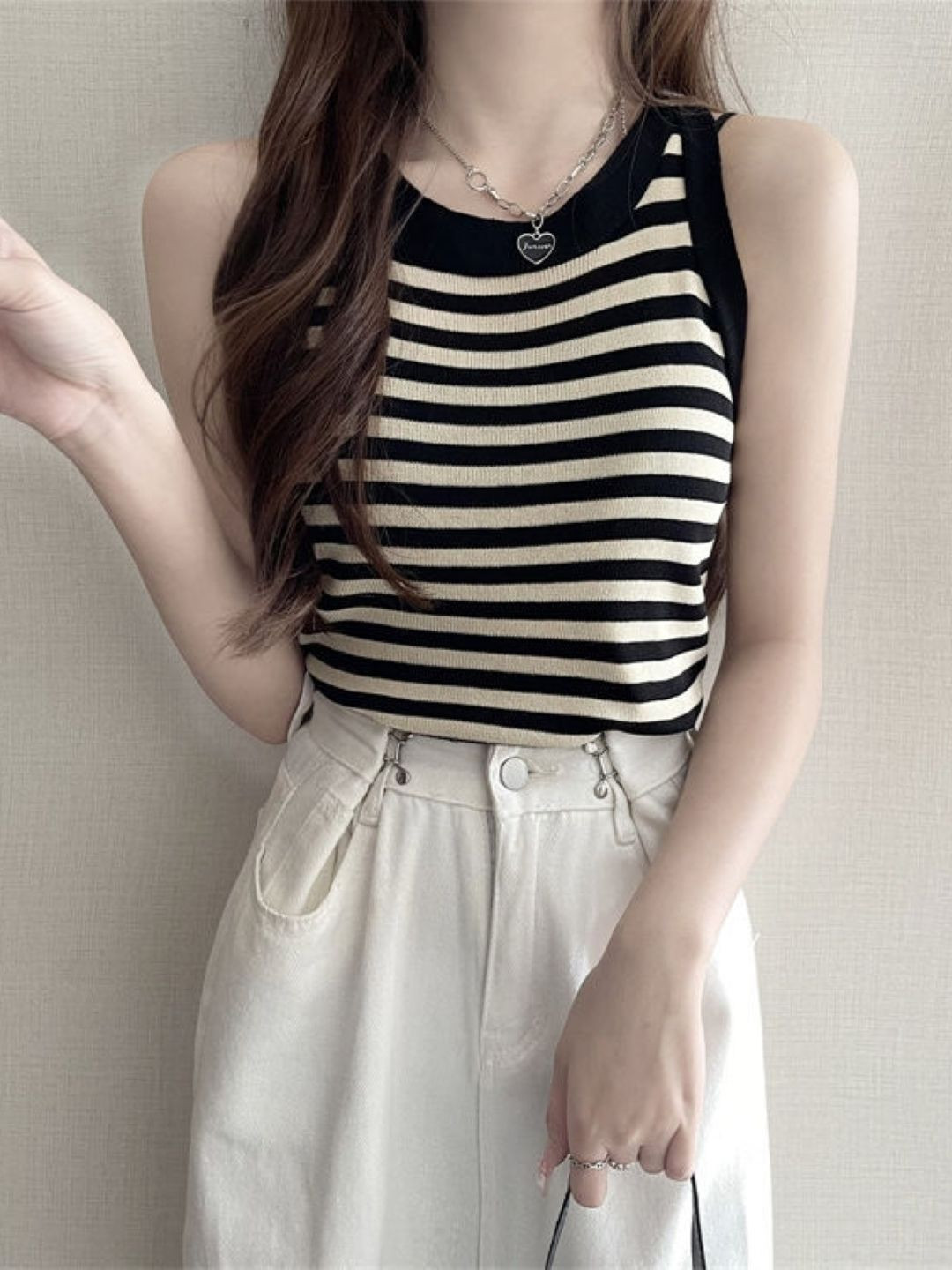 

HERE&NOW Women Round Neck Sleeveless Striped Top, Black