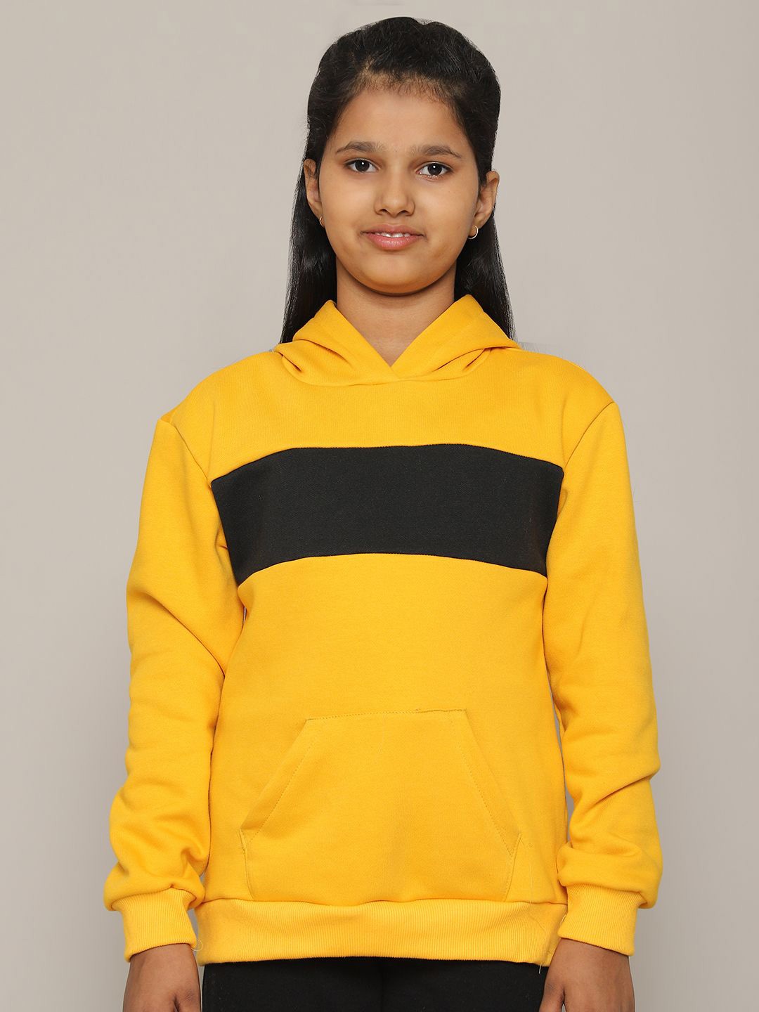 

Rute Girls Colourblocked Cotton Hood Long Sleeves Pullover Sweatshirt, Yellow