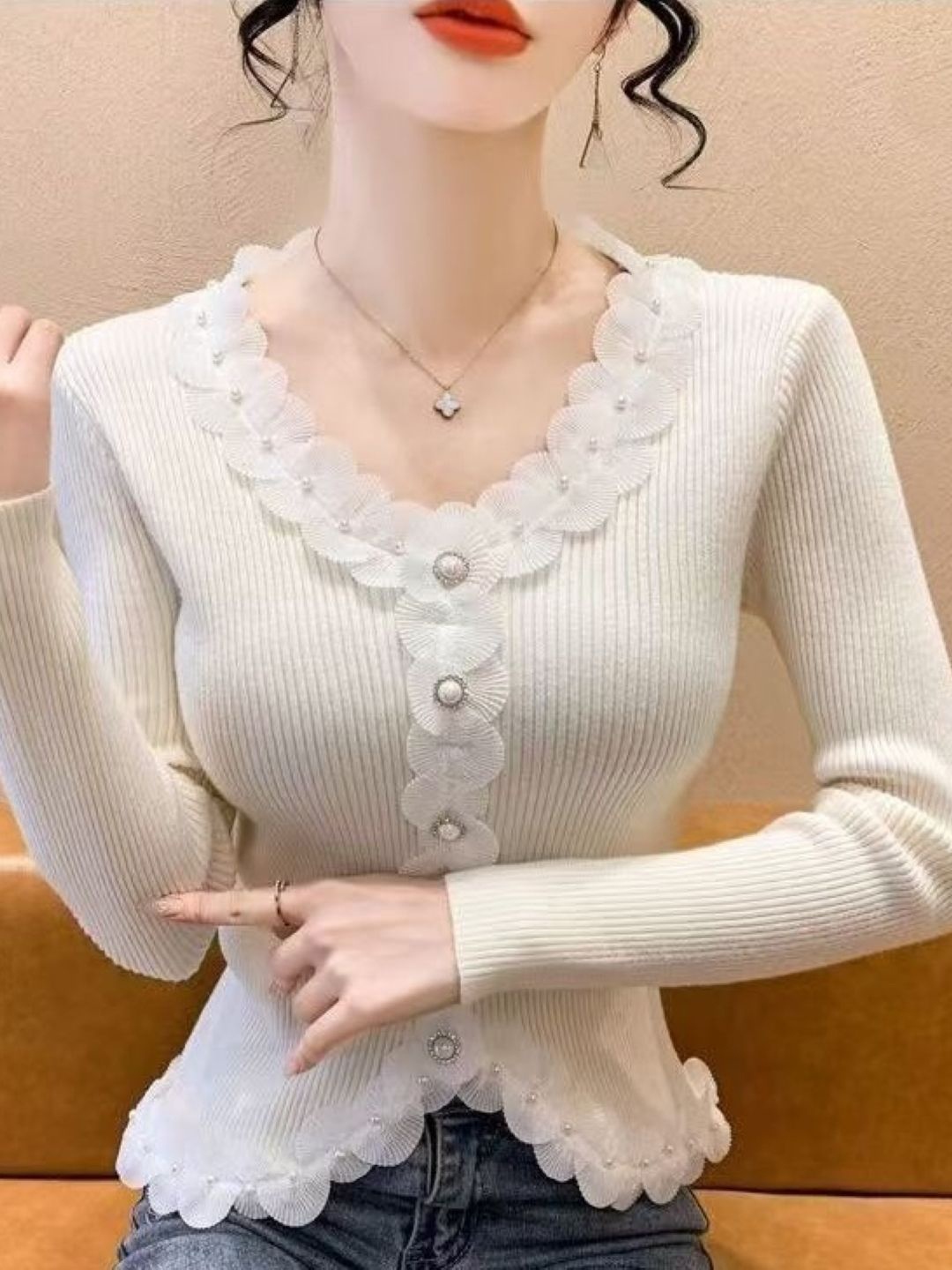 

KPOP Ribbed Round Neck Top, White