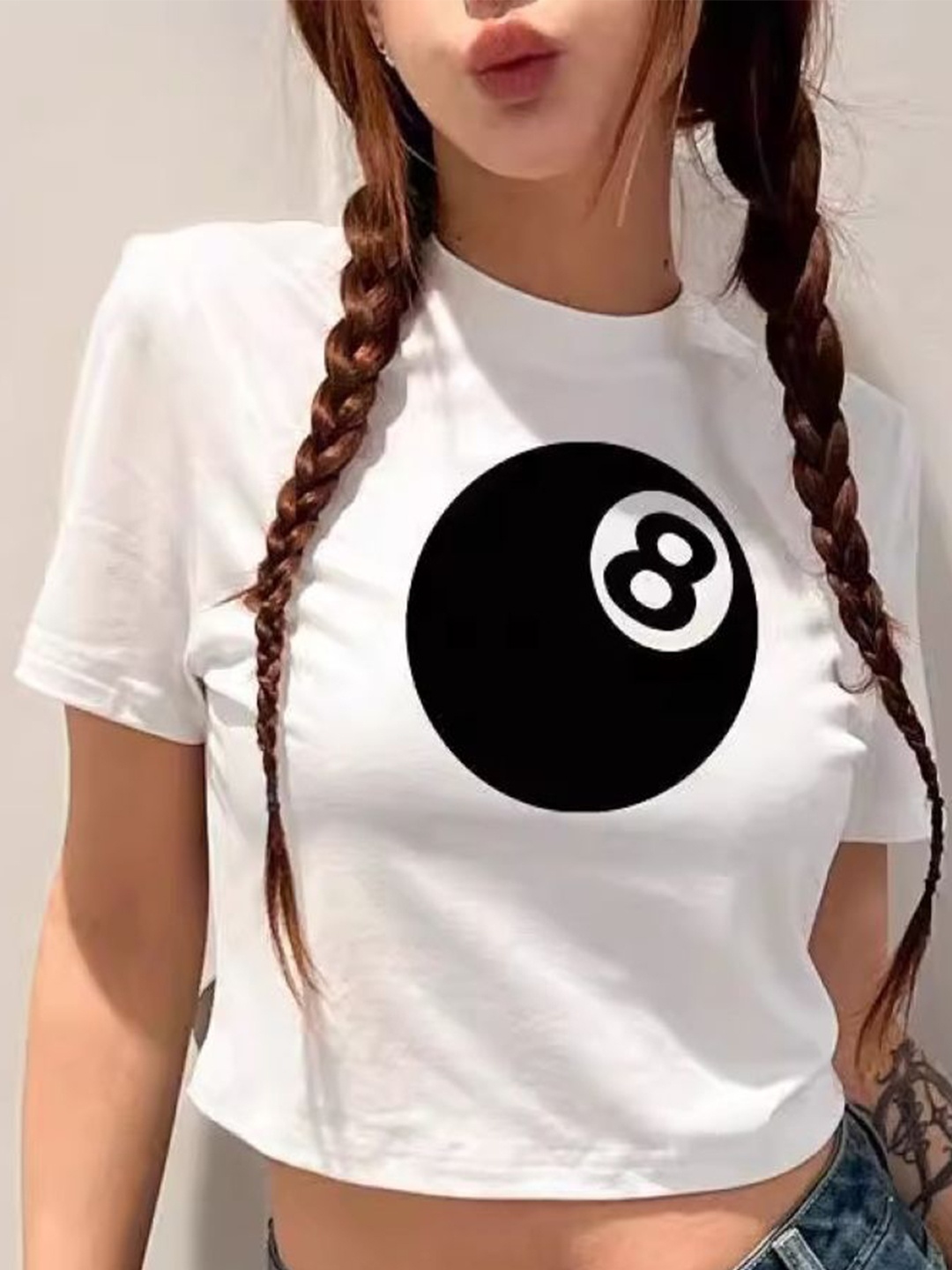 

KPOP Printed Round Neck Crop Top, White