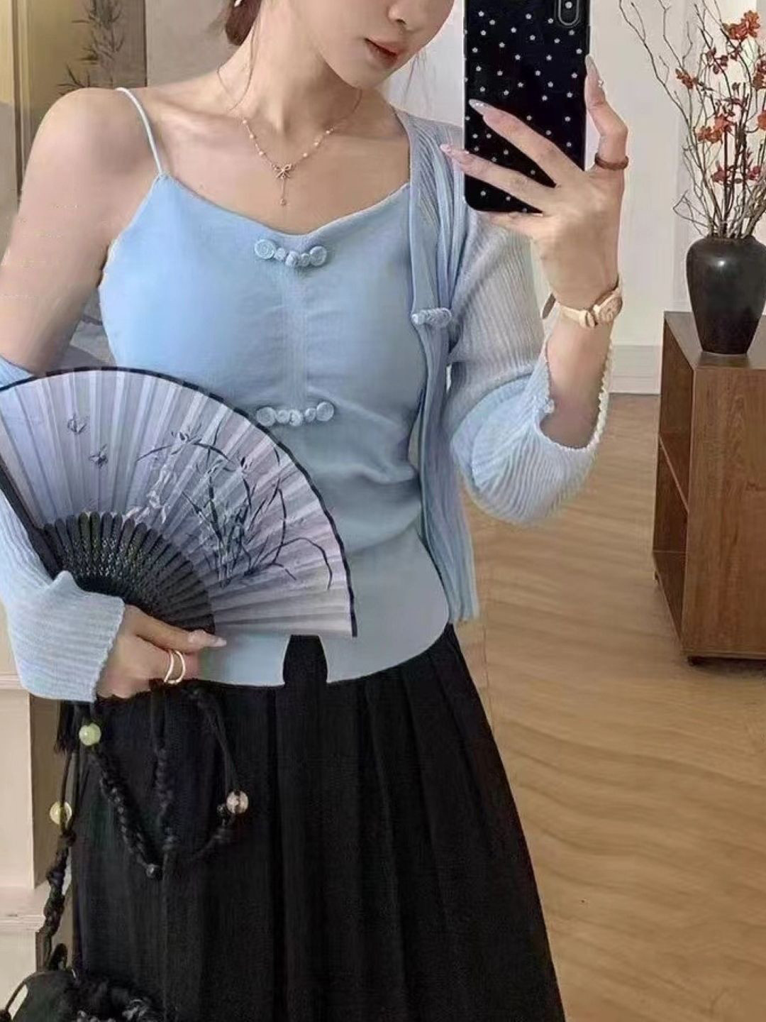

KPOP Women Shoulder Straps Sleeveless Top, Blue