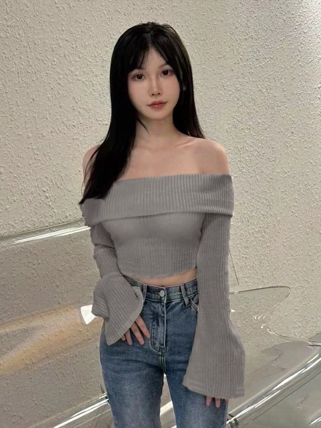 

KPOP Women Off-Shoulder Bell Sleeve Crop Top, Grey