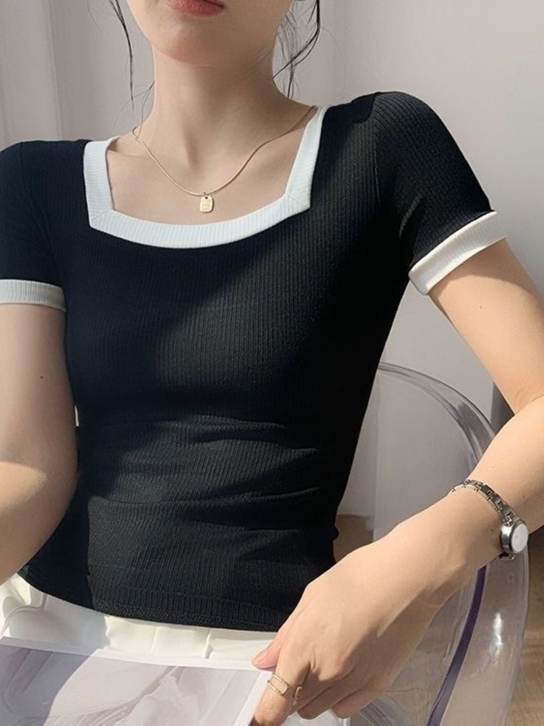 

KPOP Women Square Neck Short Sleeves Top, Black