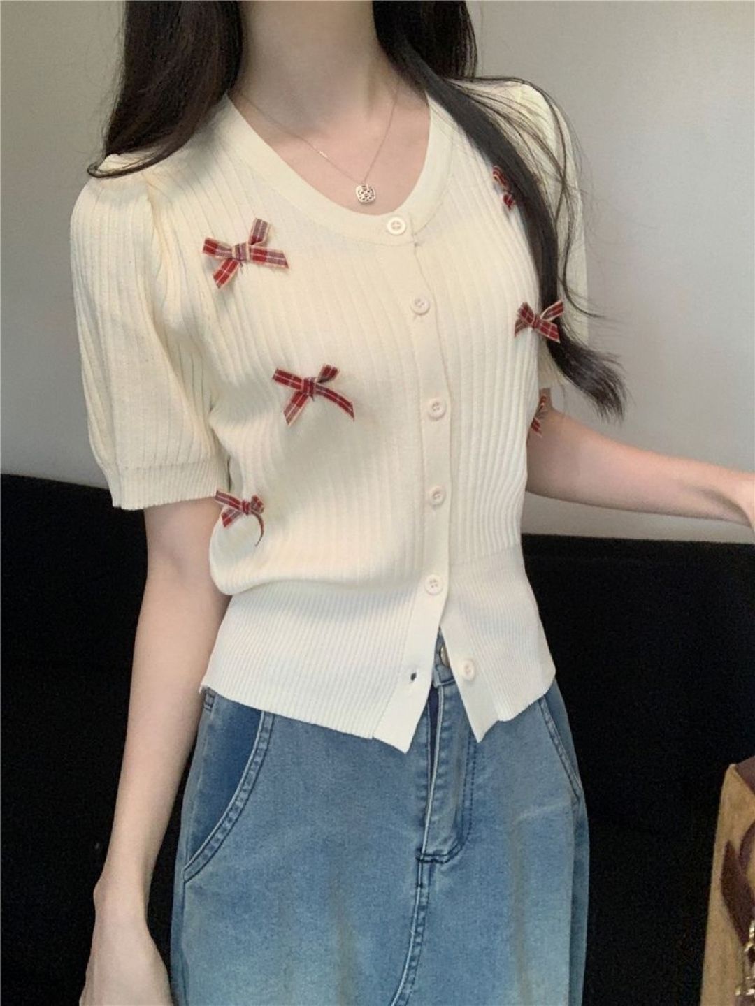 

KPOP Women Striped V - Neck Top, Cream