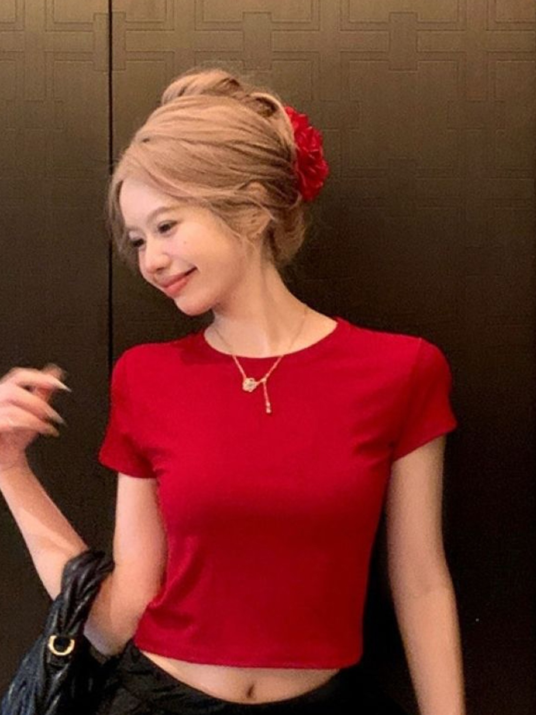 

KPOP Women Round Neck Crop Top, Red