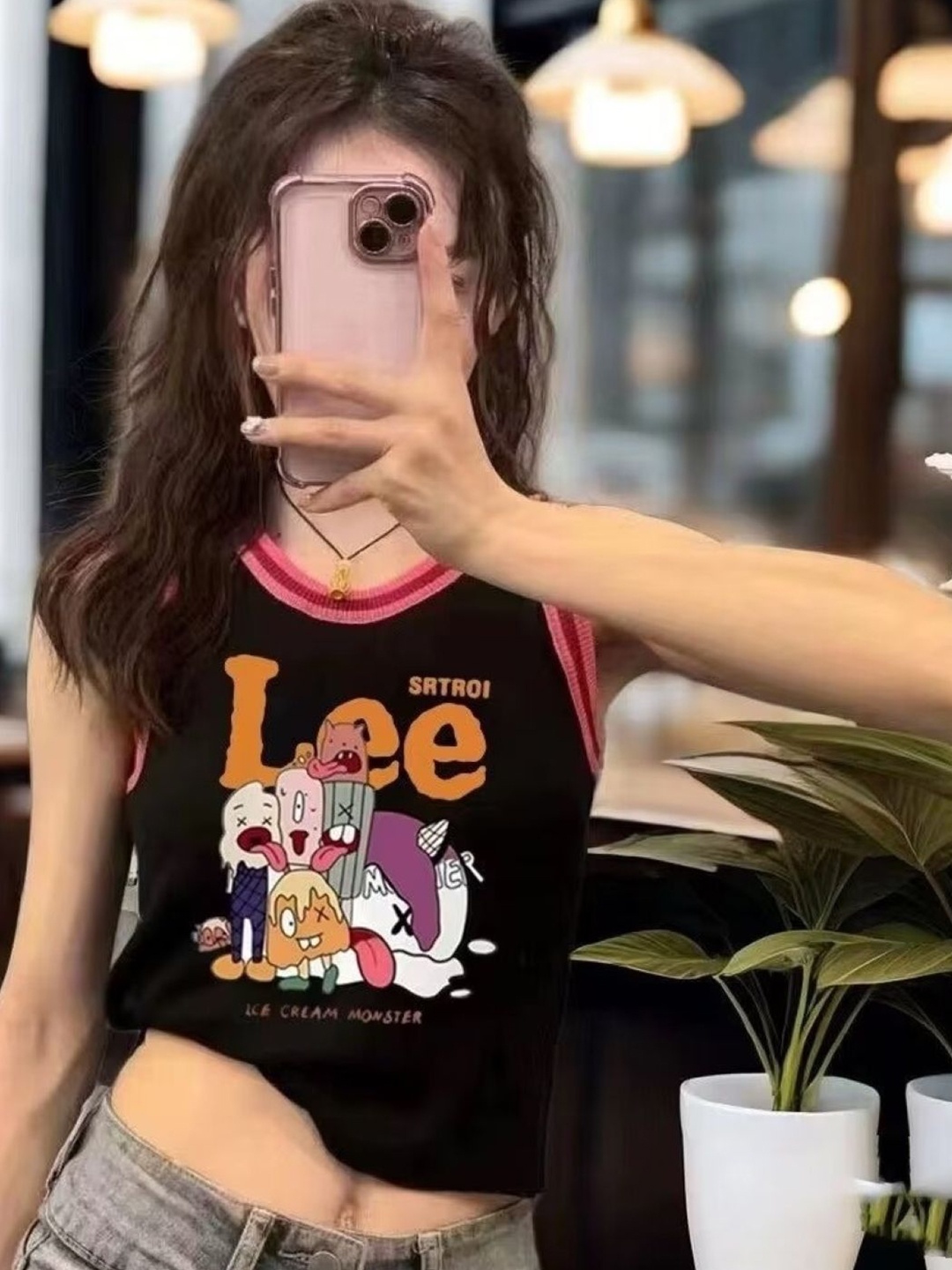 

KPOP Women Graphic Printed Top, Black