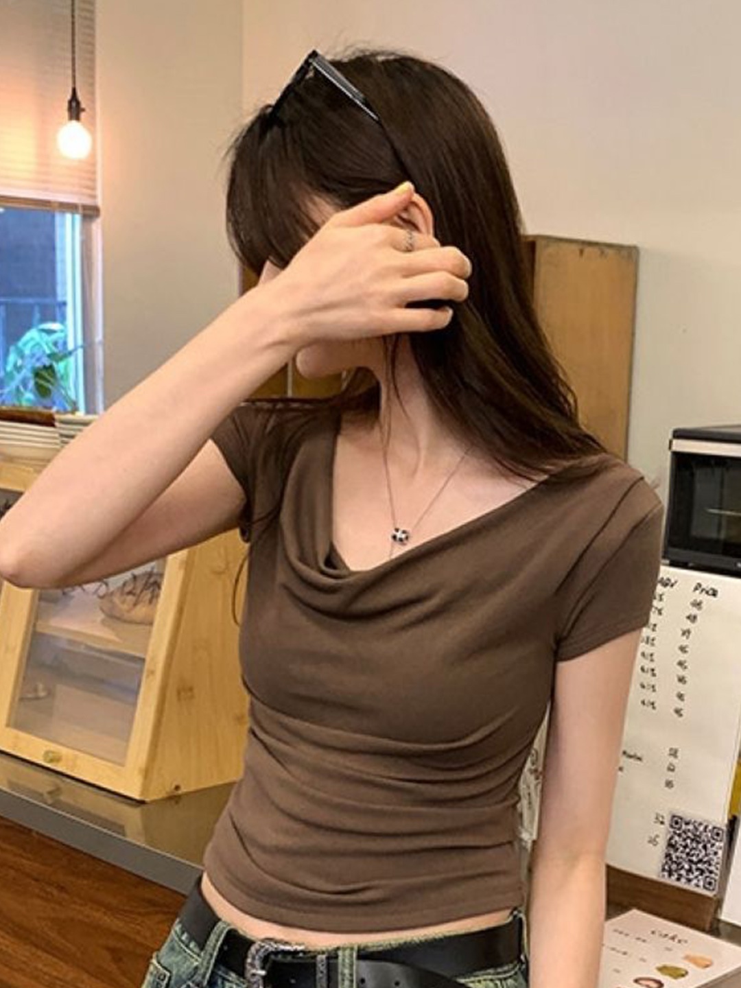 

HERE&NOW Women Scoop Neck Short Sleeves Crop Top, Brown