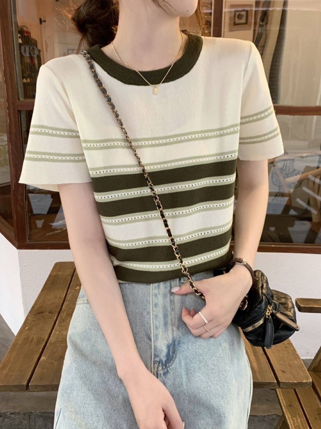 

KPOP Women Horizontal Striped Round Neck Short Sleeves Top, Cream
