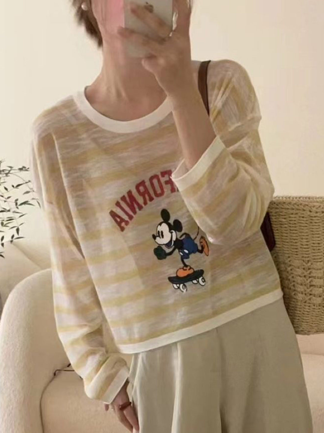 

KPOP Women Round Neck Long Sleeves Striped Top, Brown