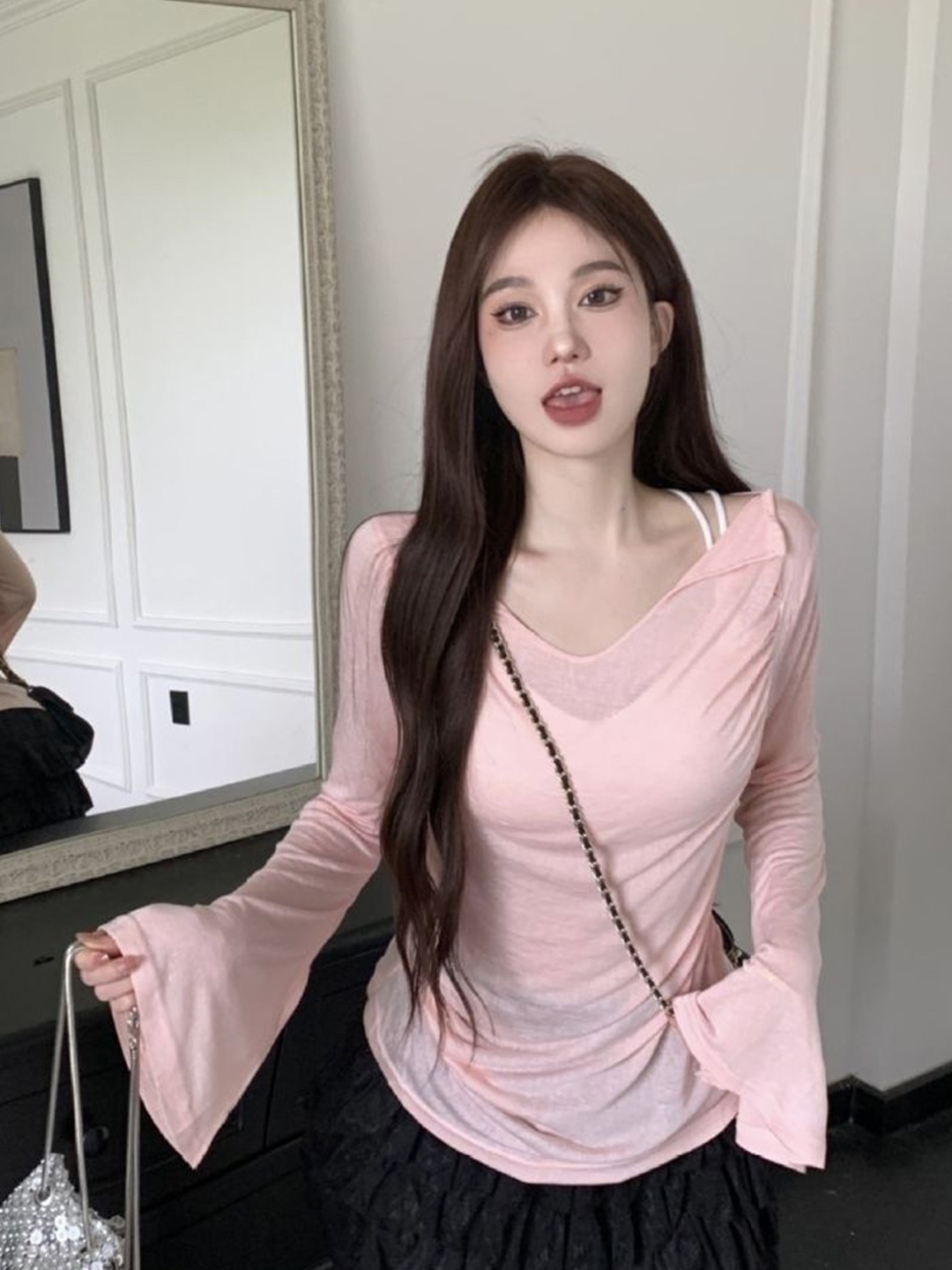 

HERE&NOW Women V-Neck Bell Sleeve Top, Pink
