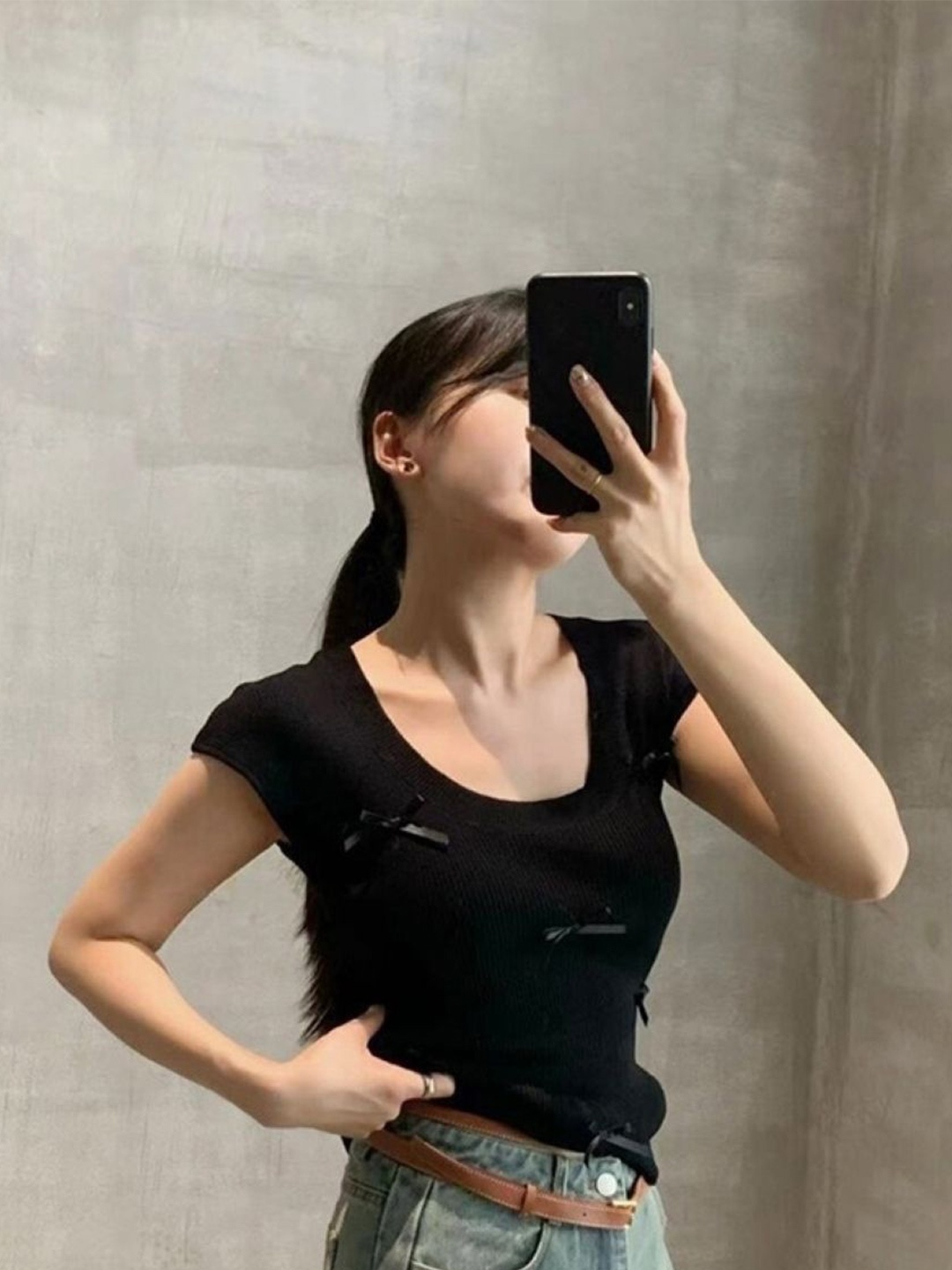 

KPOP Women Round Neck Short Sleeves Top, Black