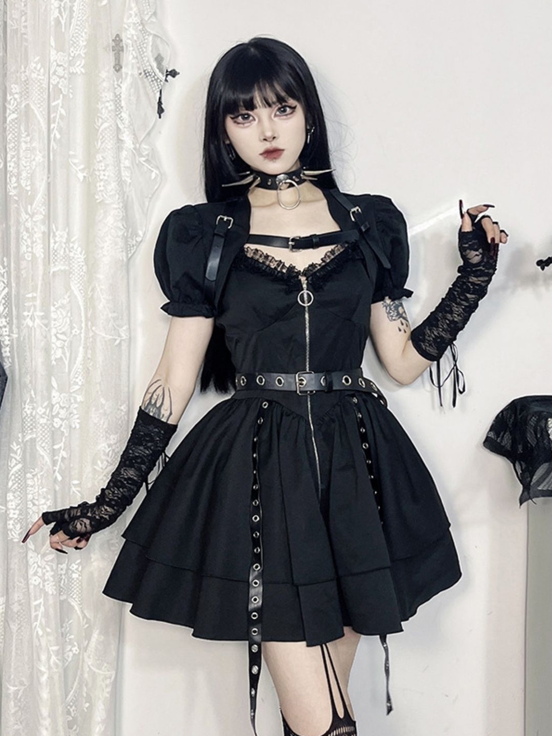 

KPOP Women V-Neck Puff Sleeve Dress, Black