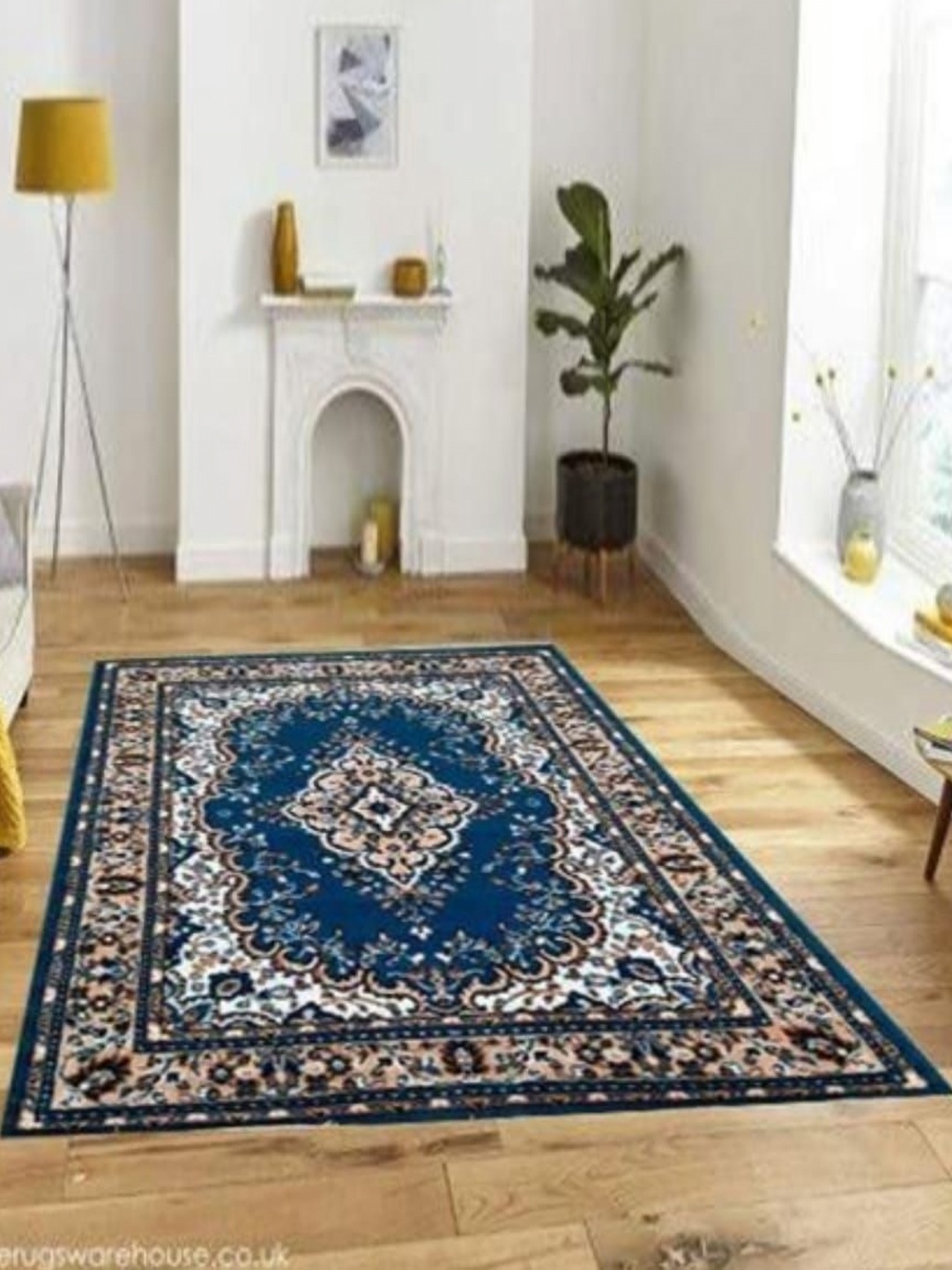 

Samjeeda Handloom carpets Red Geometric Anti-Skid Woollen Carpet