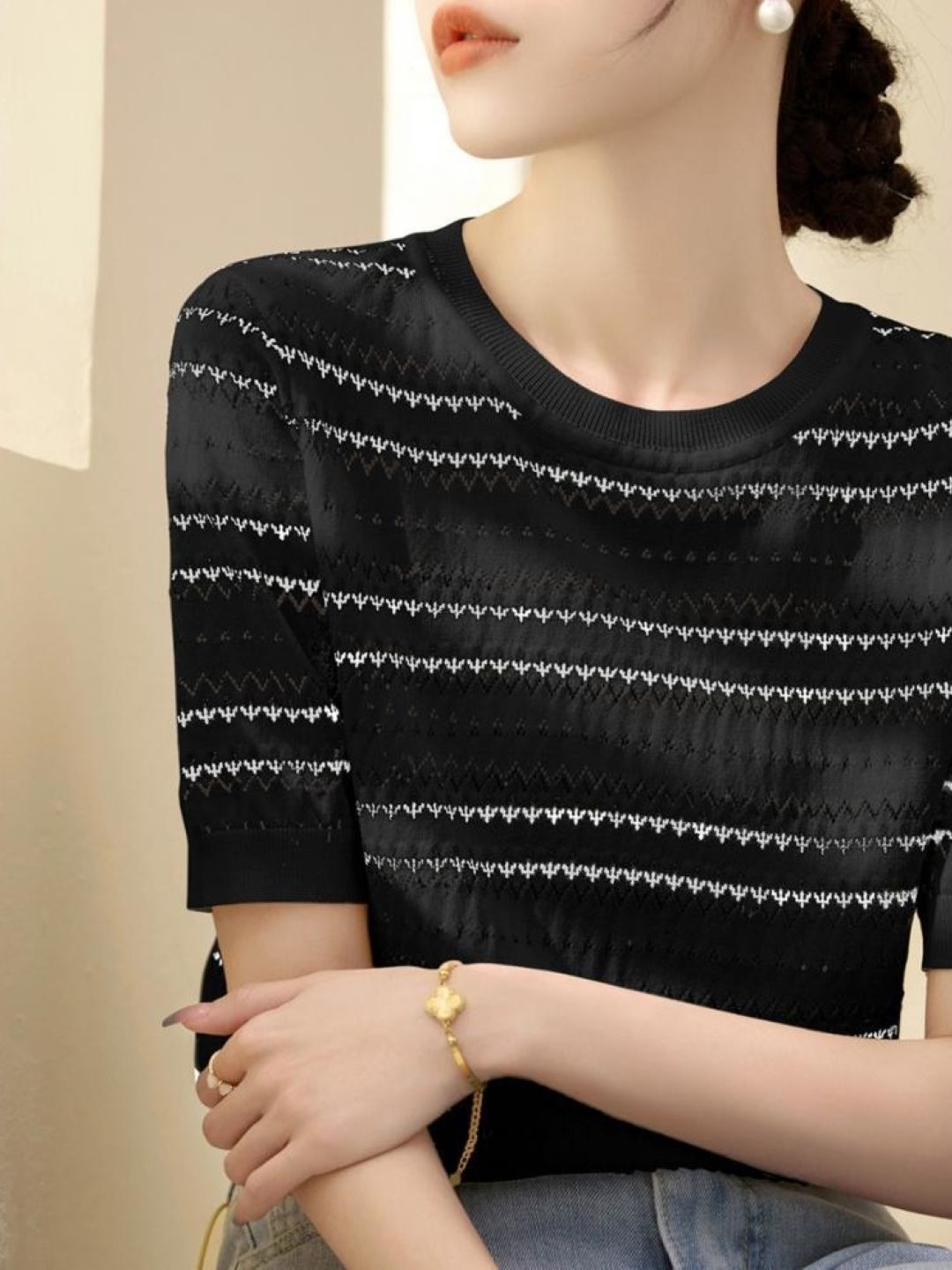 

KPOP Women Horizontal Stripes Striped Regular Top, Black
