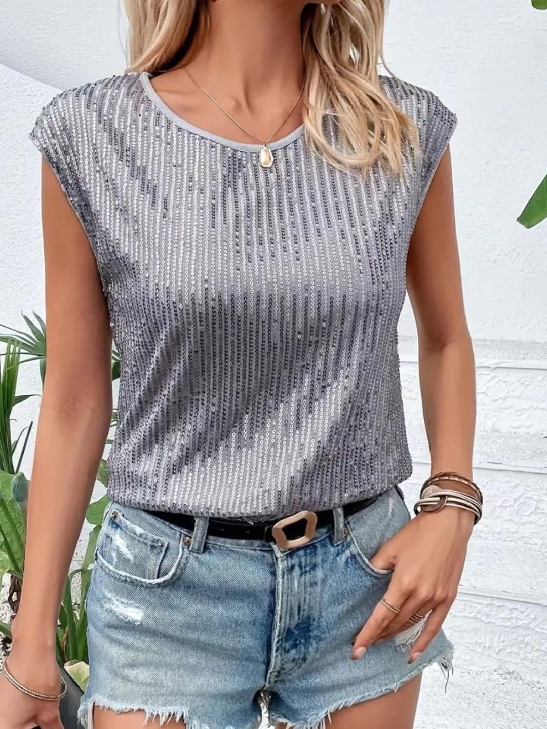 

StyleCast Sequined Round Neck Short Sleeves Top, Silver