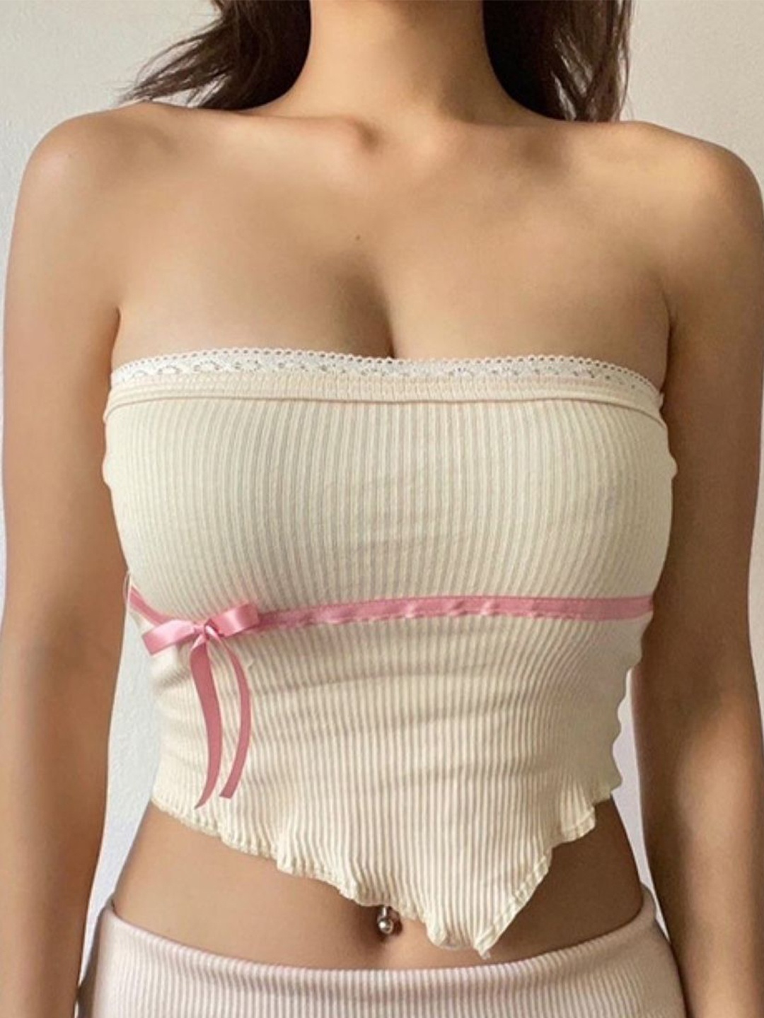 

KPOP Women Off-Shoulder Crop Top, Beige