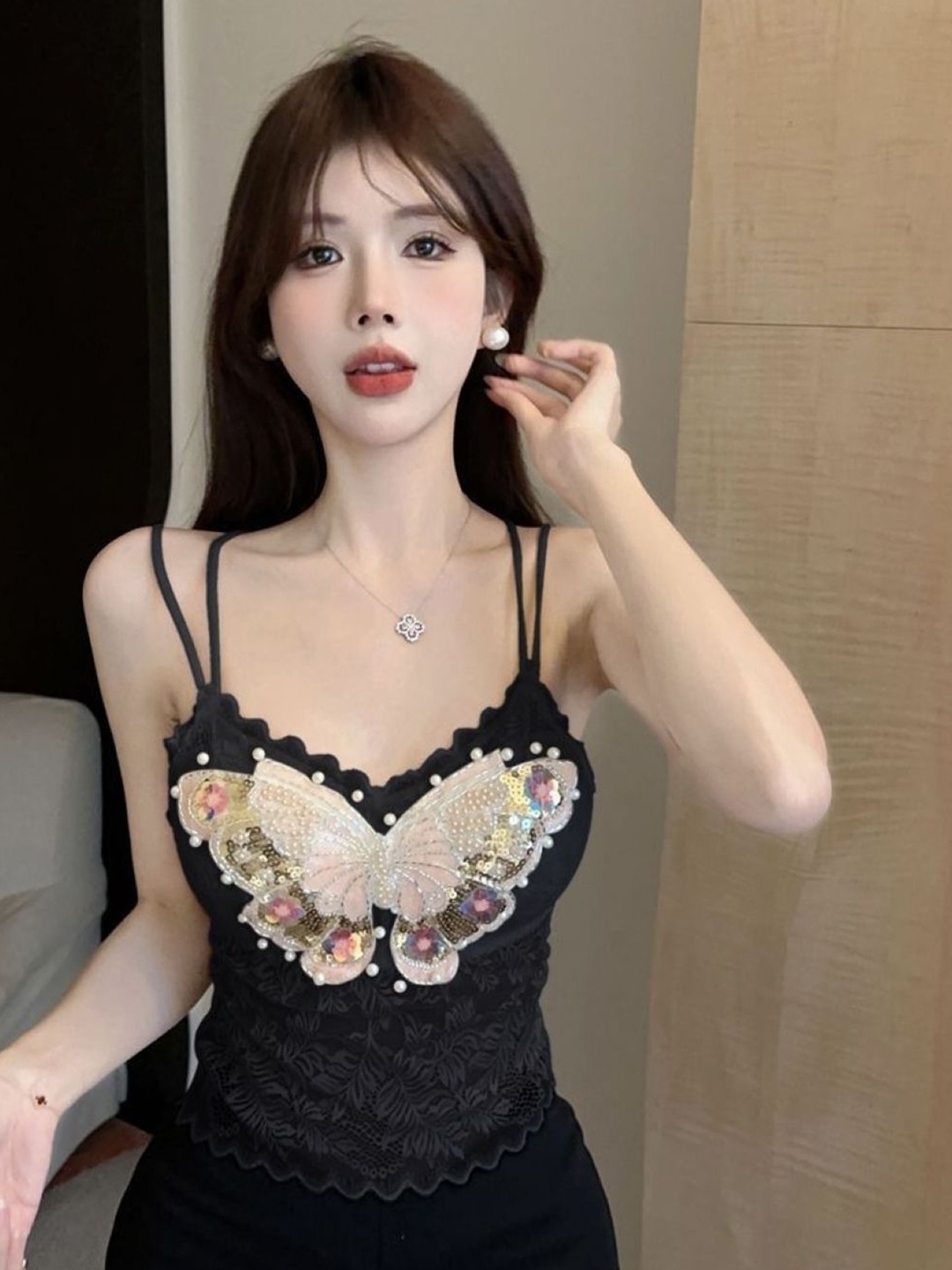 

KPOP Women Printed Shoulder Straps Sleeveless Crop Top, Black