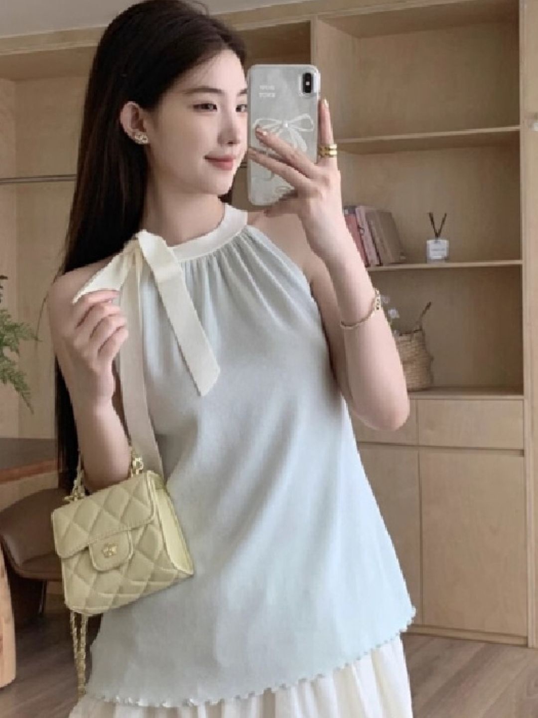 

KPOP Women Round Neck Sleeveless Top, White