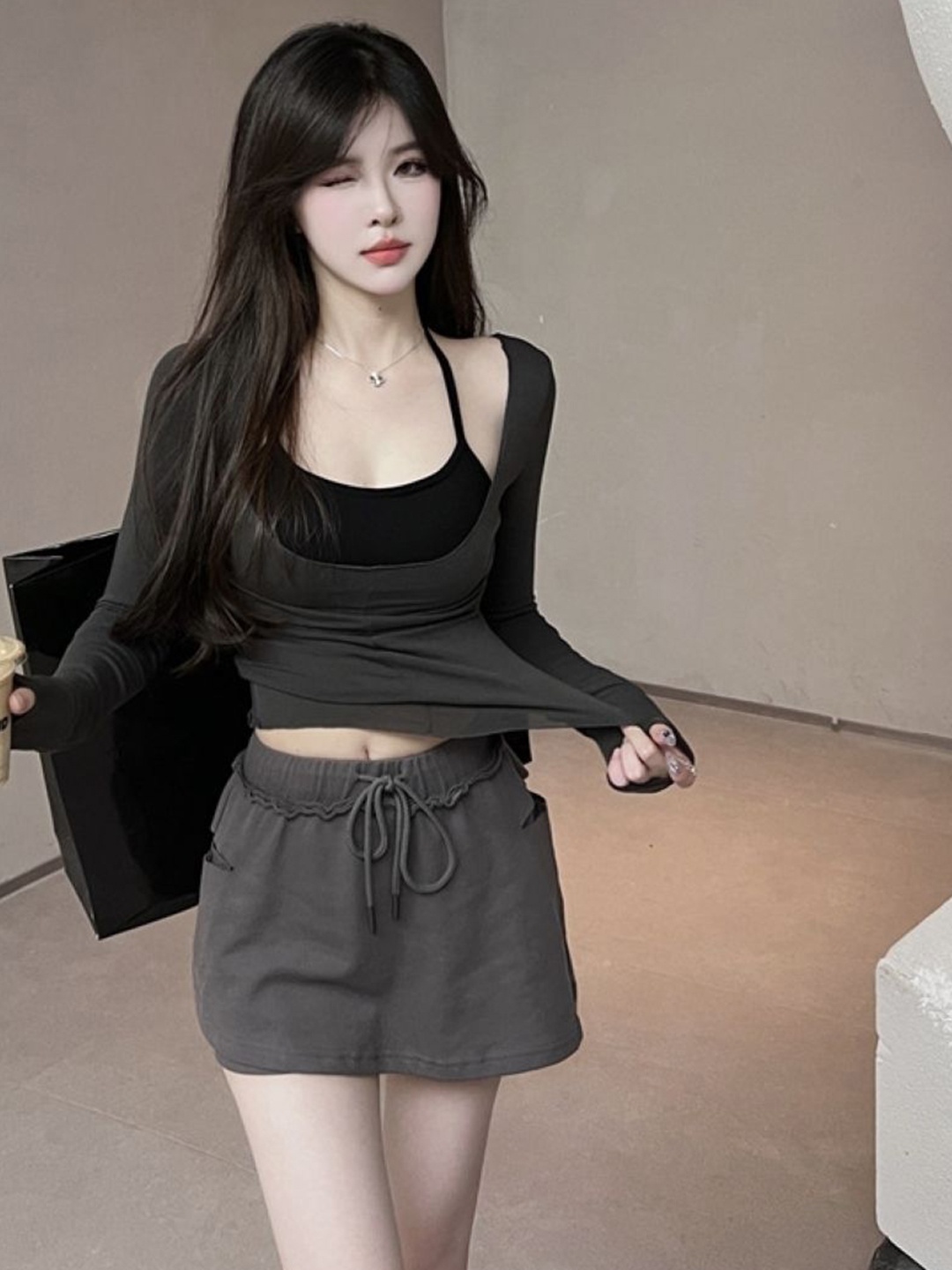 

HERE&NOW Women Scoop Neck Extended Sleeves Top, Black