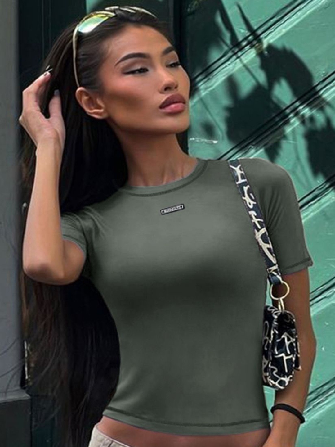 

KPOP Women Round Neck Short Sleeves Crop Top, Green