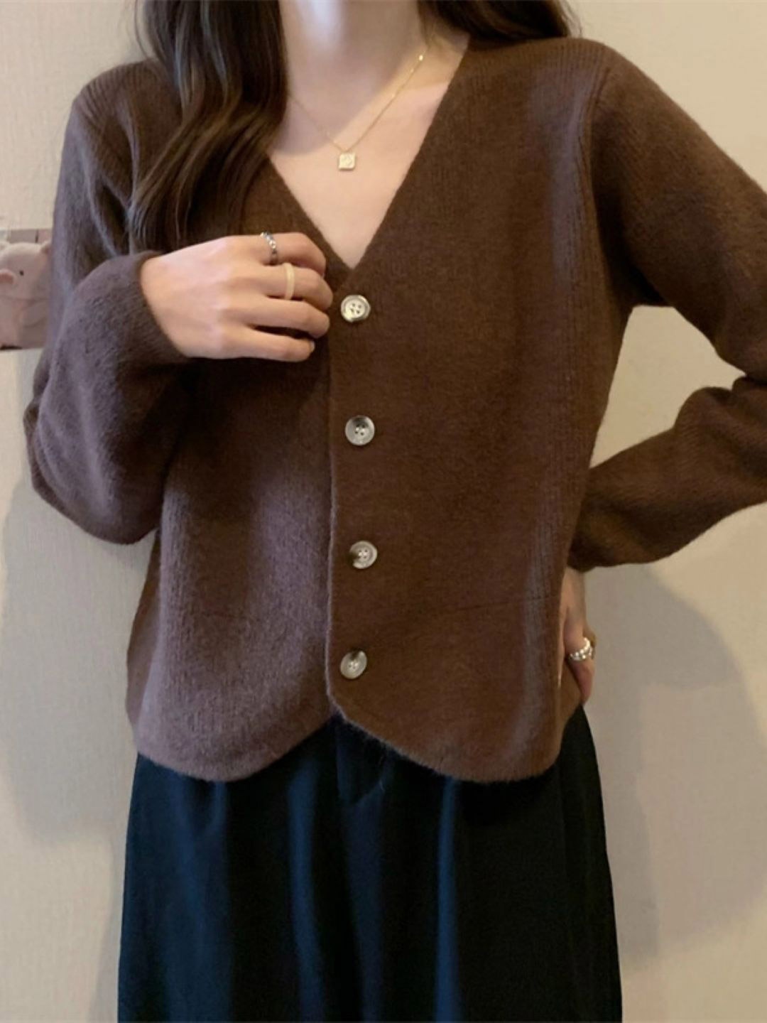 

HERE&NOW V-Neck Long Sleeves Solid Top, Brown