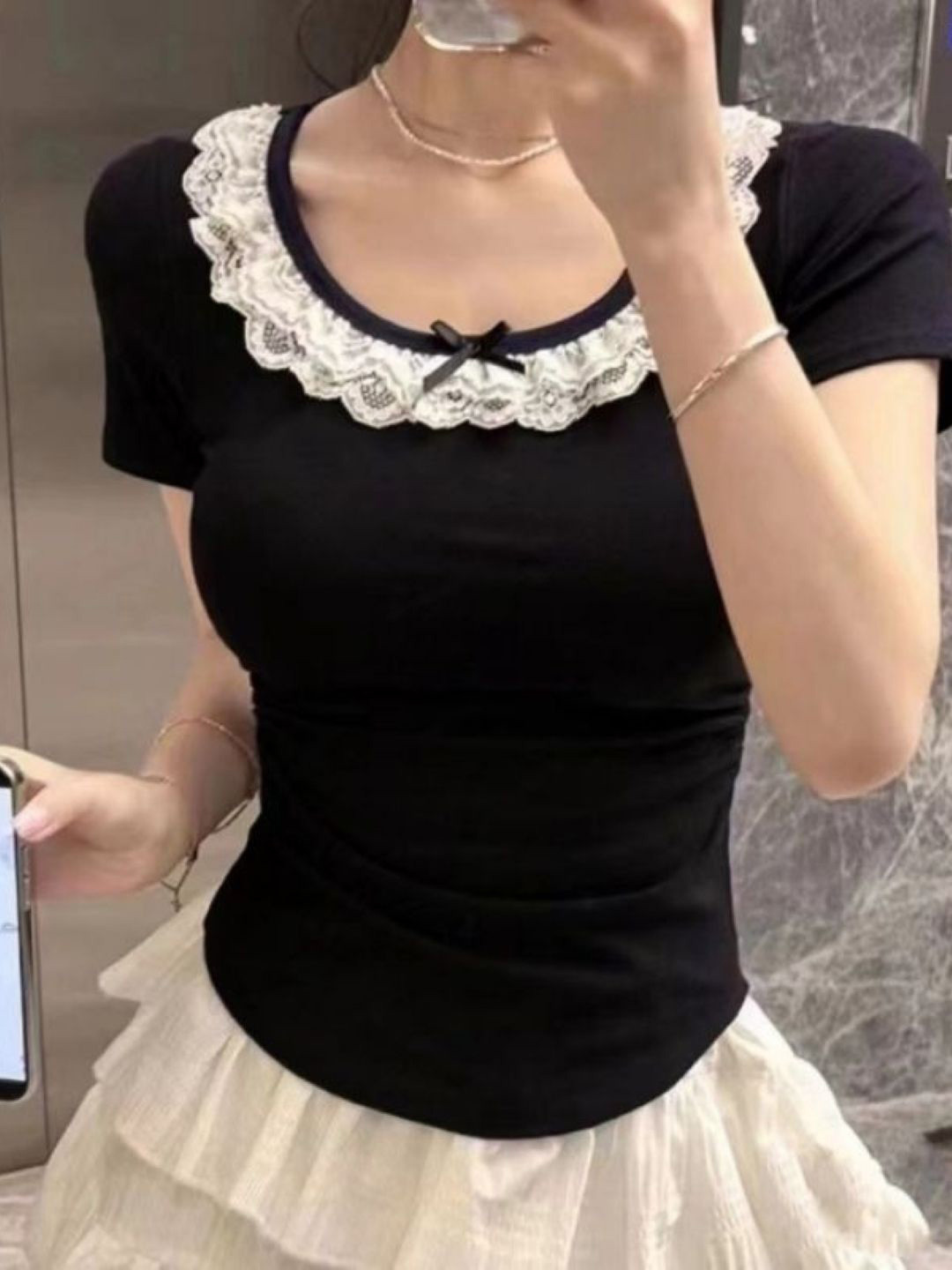

KPOP Round Neck Short Sleeves Top, Black