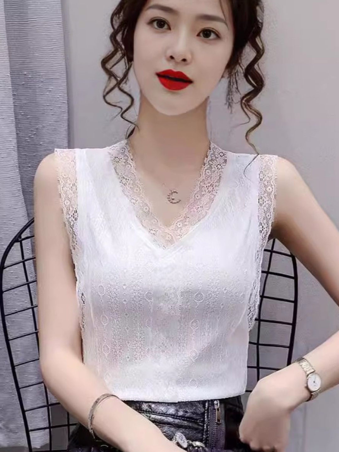 

KPOP Self Design Sleeveless Top, White