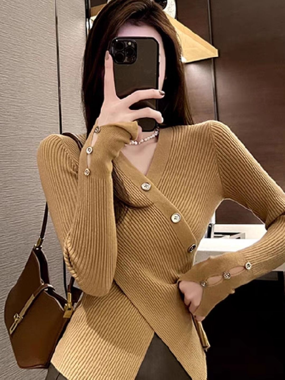 

HERE&NOW V-Neck Long Sleeves Top, Khaki