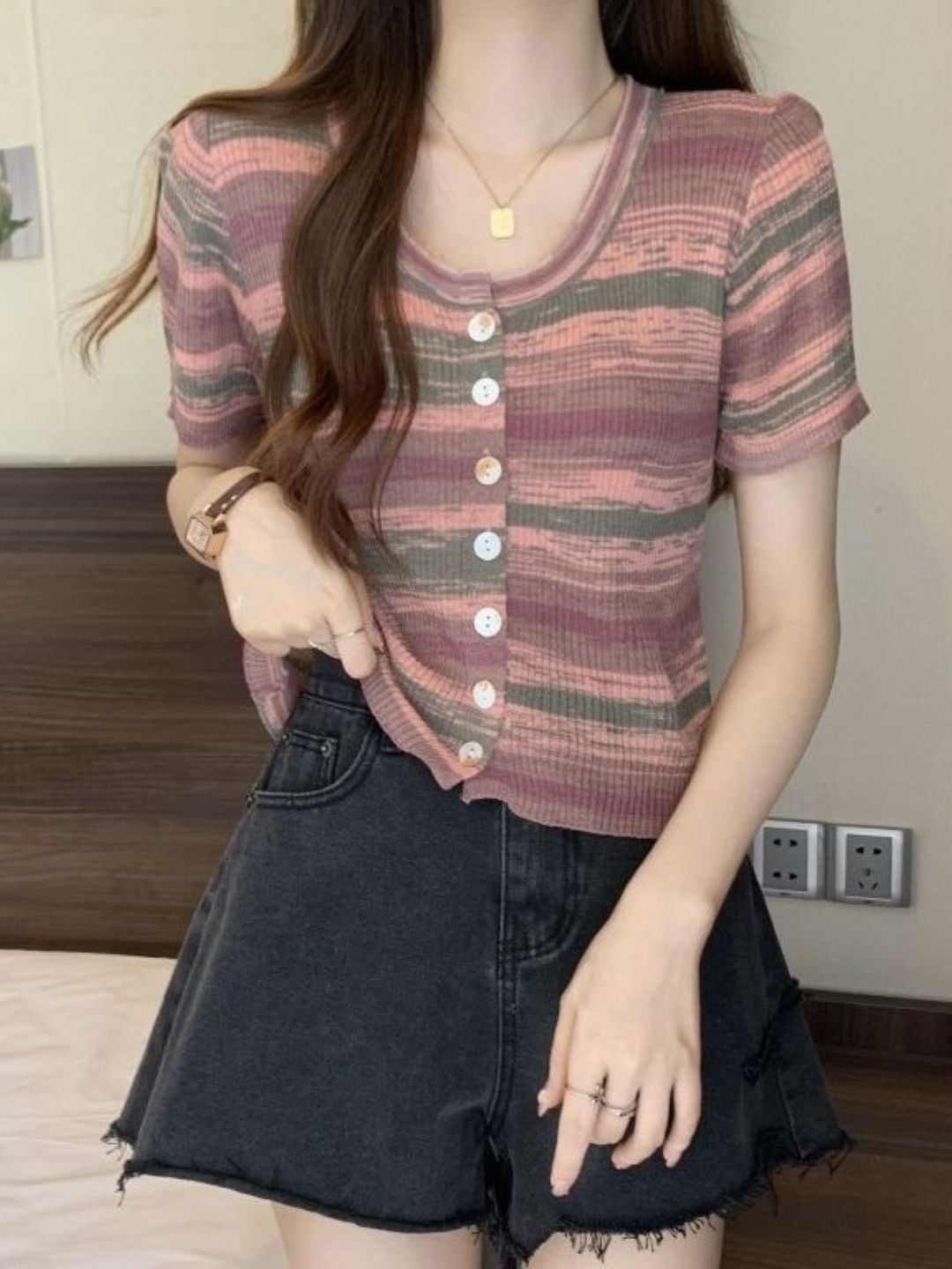 

HERE&NOW Women Scoop Neck Short Sleeves Horizontal Stripes Wool Top, Brown