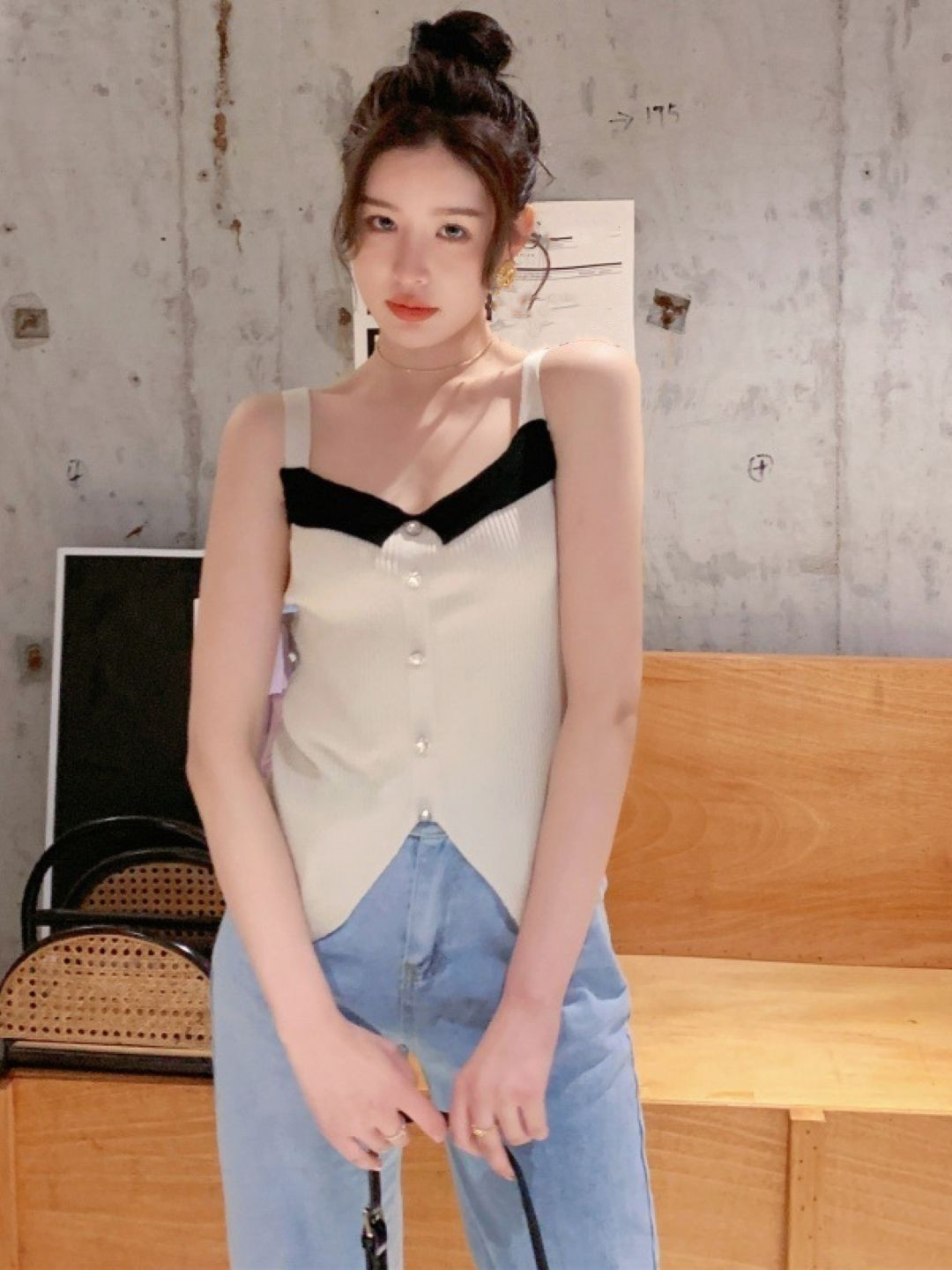 

HERE&NOW Women Shoulder Straps Top, White