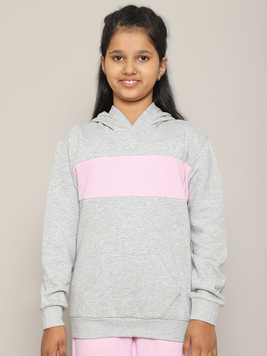 

Rute Girls Hooded Colourblocked Cotton Sweatshirt, Grey