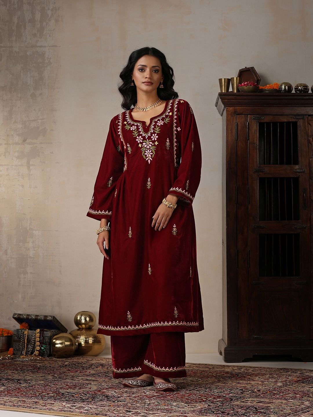 

House of Chikankari Chikankari Woven Kurta Set, Maroon