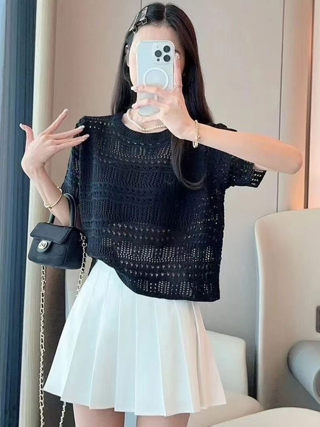 

KPOP Women Round Neck Self Design Short Sleeves Top, Black