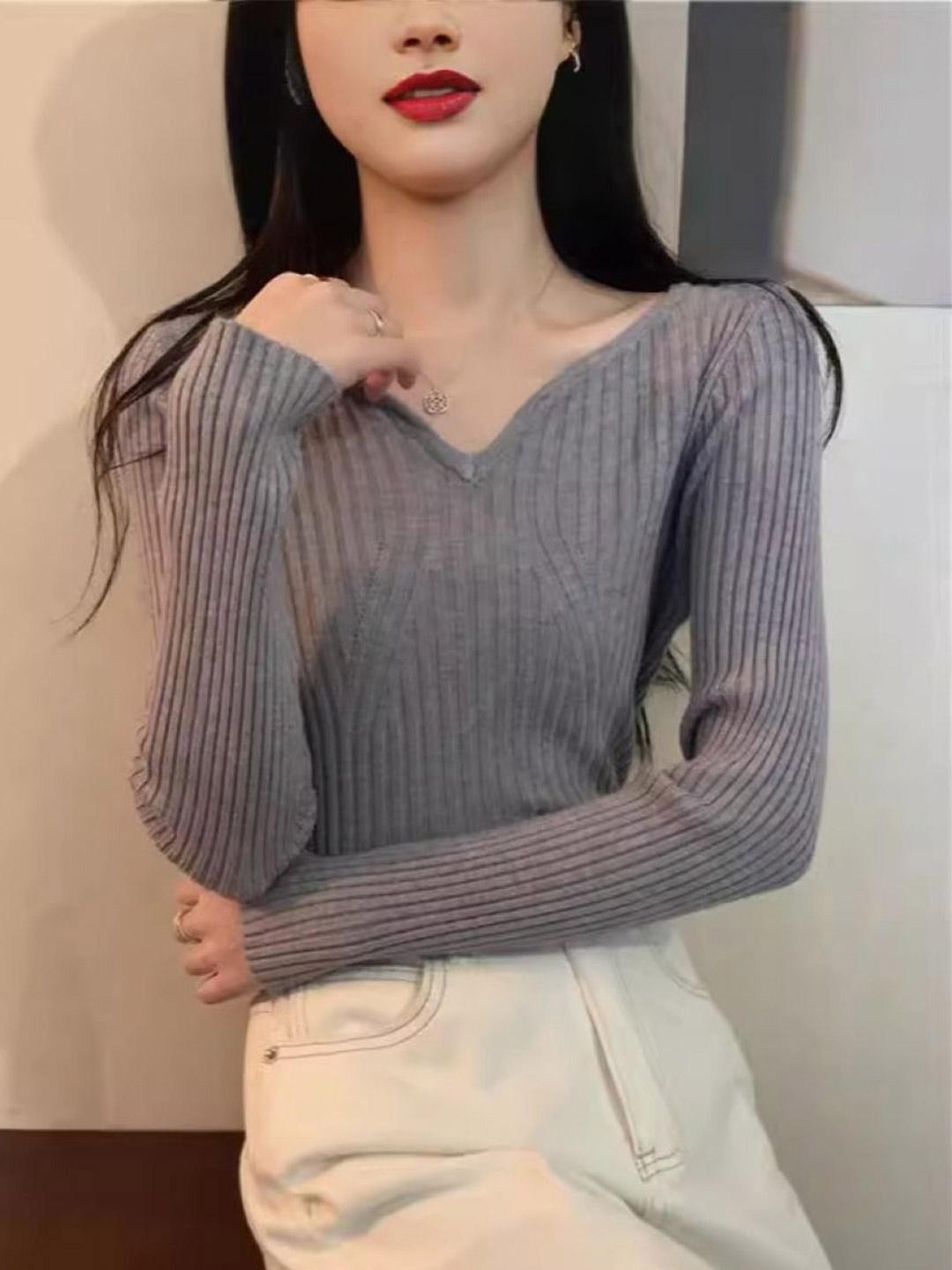 

HERE&NOW Women V-Neck Long Sleeves Top, Grey