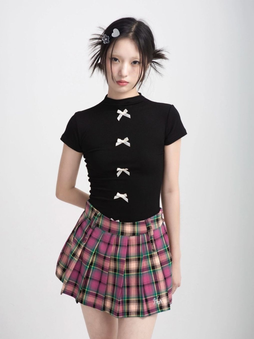 

KPOP Women Round Neck Top, Black