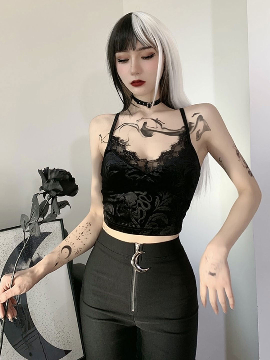 

KPOP Women Shoulder Straps Sleeveless Cotton Crop Top, Black