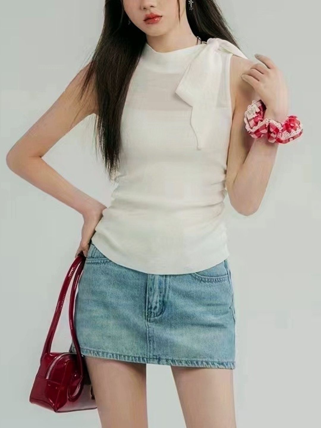

KPOP Women Boat Neck Sleeveless Top, White