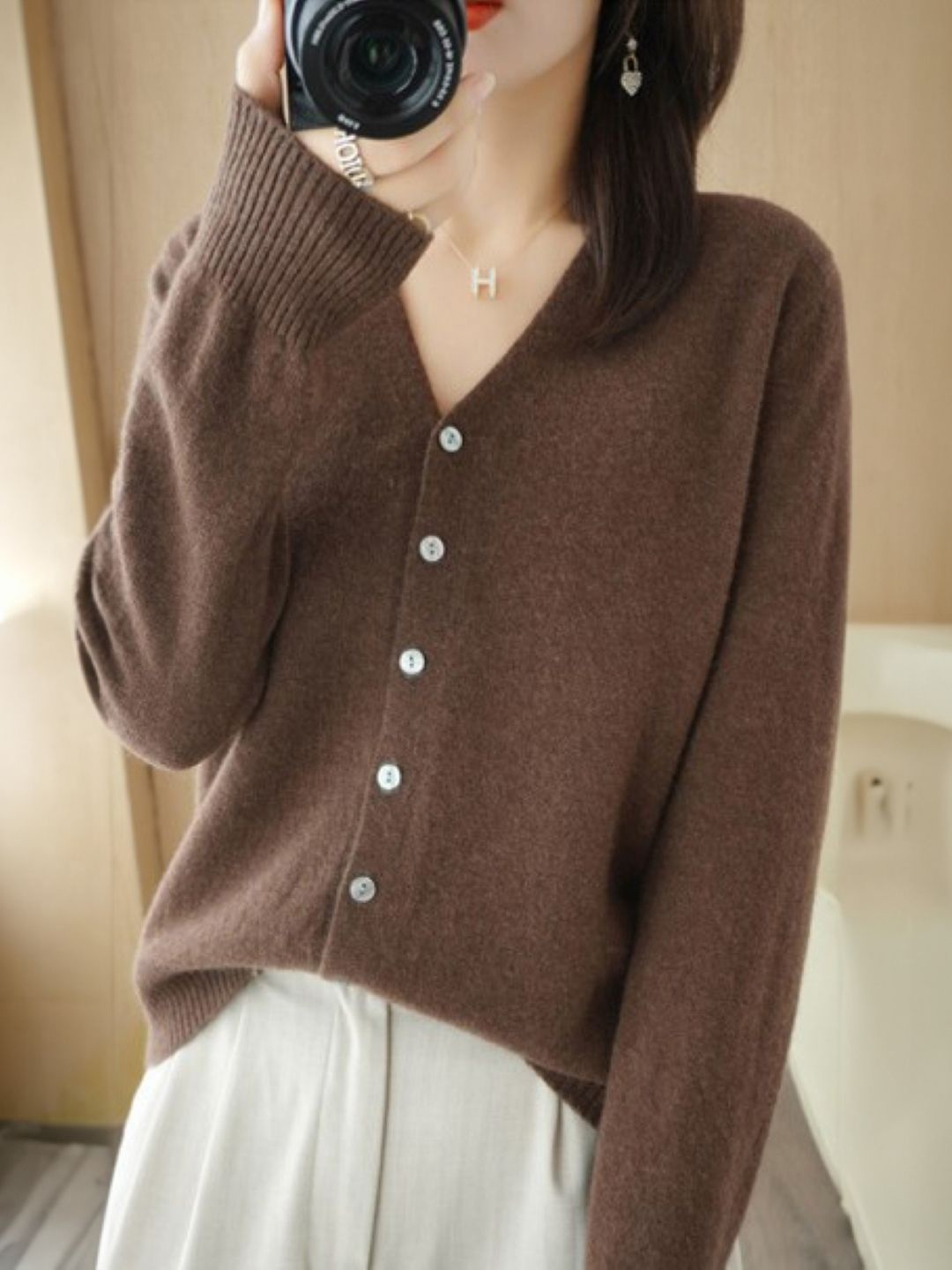 

KPOP Women V-Neck Long Sleeves Top, Brown