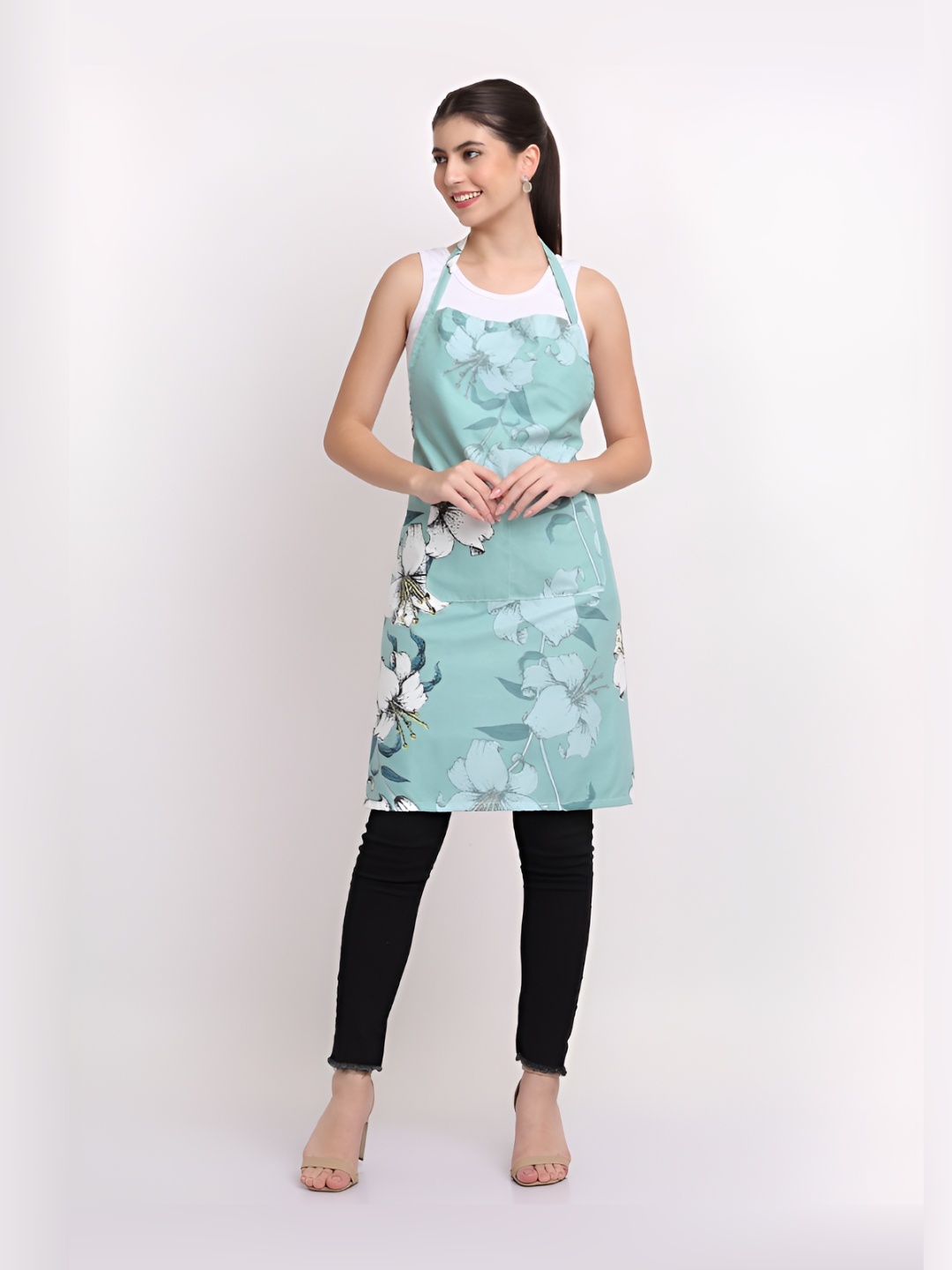 

Arrabi Green Floral Printed Cotton Aprons With 2 Patch Pockets