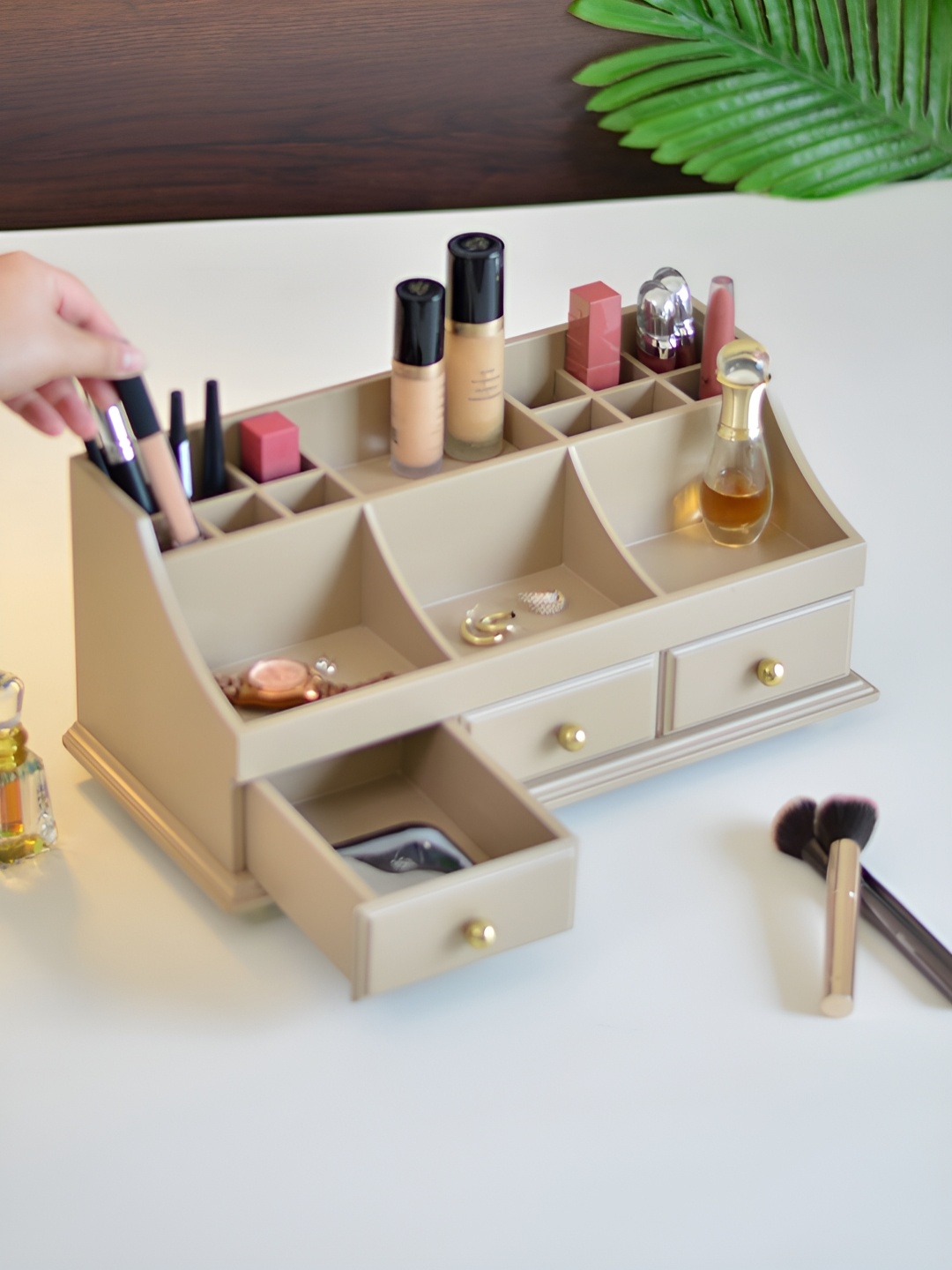 

Cinch Home Beige Reusable Makeup Organiser