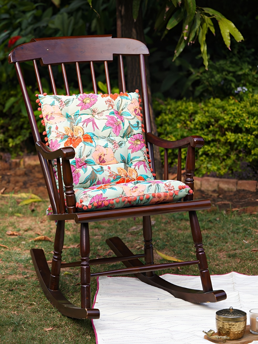 

Ratan Cart Green & Pink 2 Pieces Floral Printed Cotton Square Chair Pads